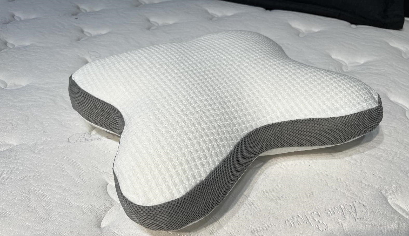 Възглавница «Visco Rina Butterfly» - с ергономична форма