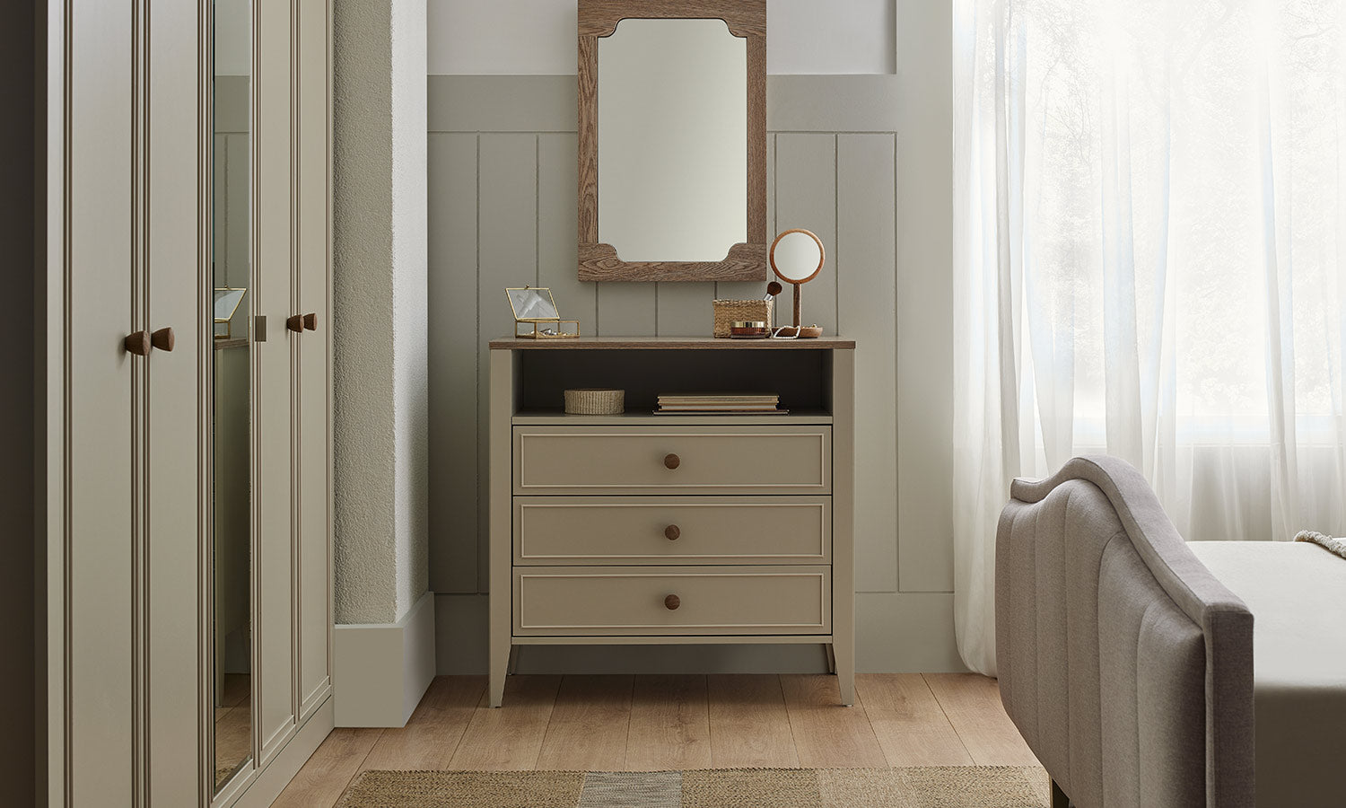 Скрин «Rio» с три чекмеджета, размер 90х90х49см