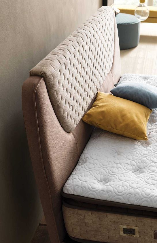 Тапицирана табла за легло «Serenity»