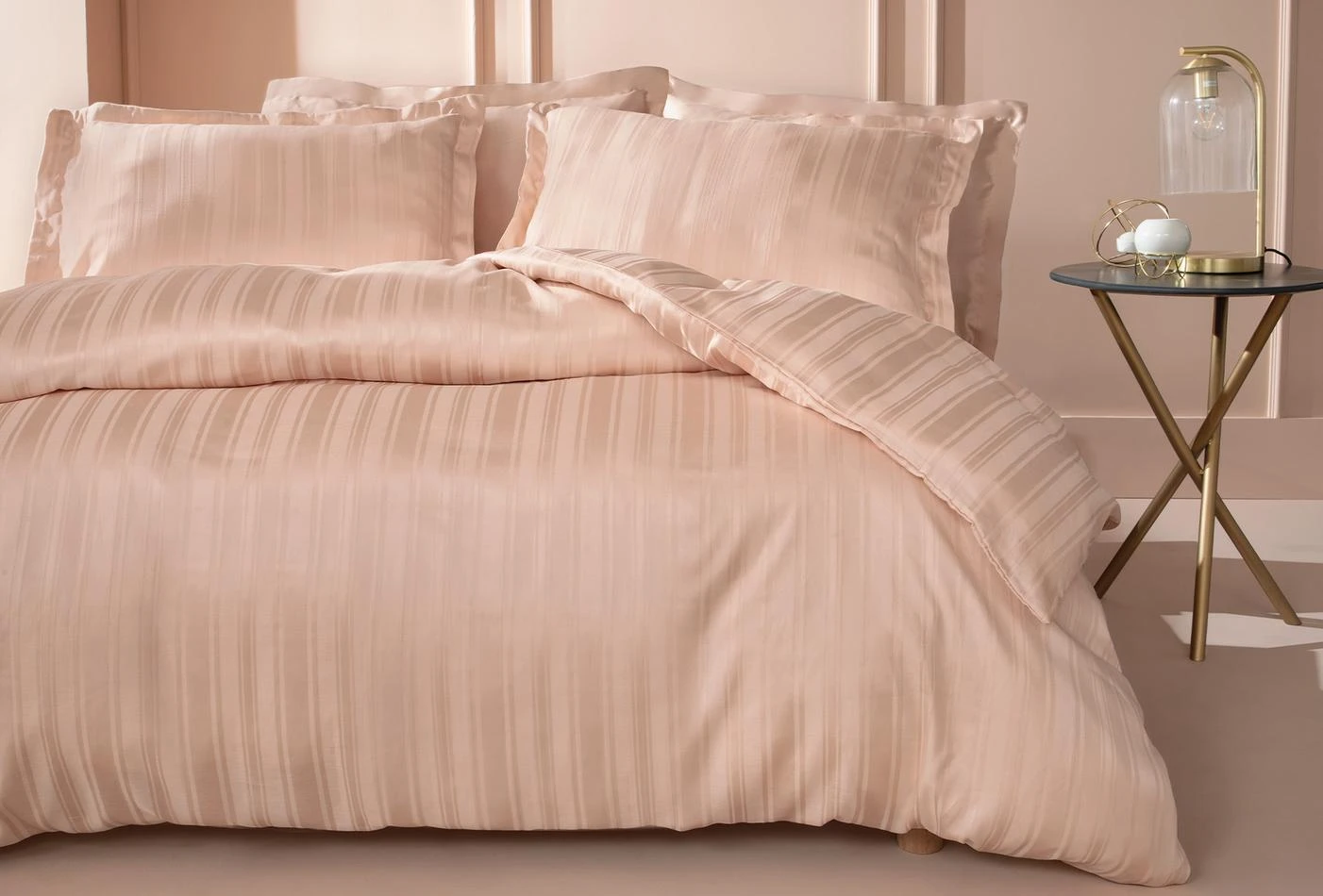Двоен спален комплект «Shelly Blush» - 4 части, памучен сатен, бамбук