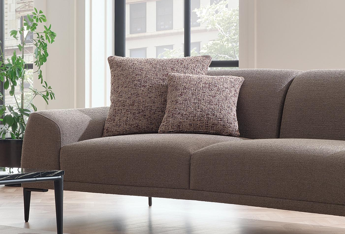 Триместен диван «Swan» + 2 декоративни възглавници, ширина 240см