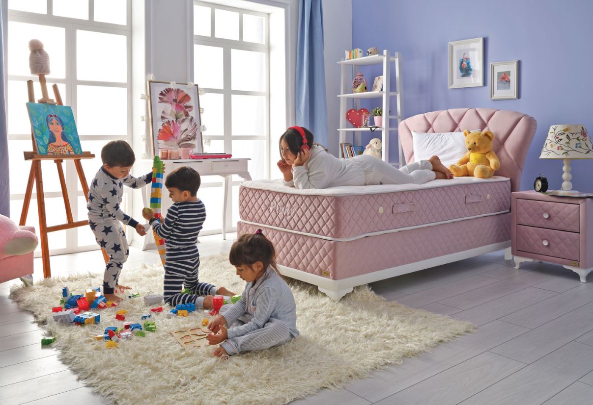 Тапицирана табла за легло «Pinky»