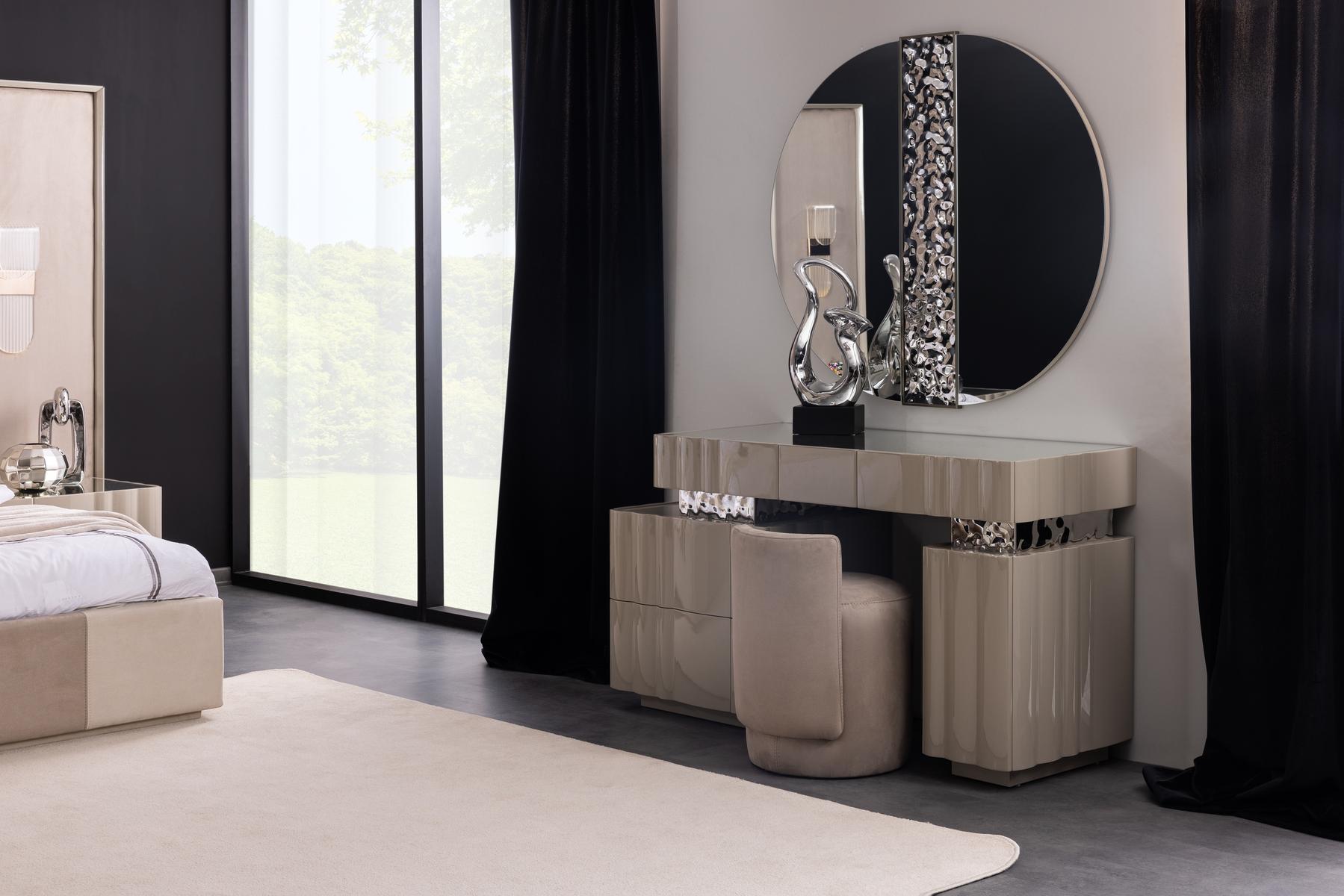 Огледало за тоалетка «Bugatti» с размер 120х106х2см