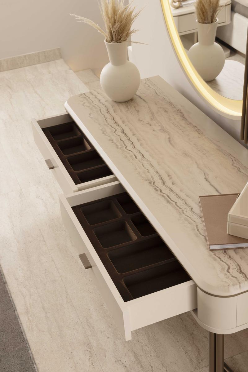 Тоалетка «Loft» с пет чекмеджета, огледало и пуф, размер 160x80x51