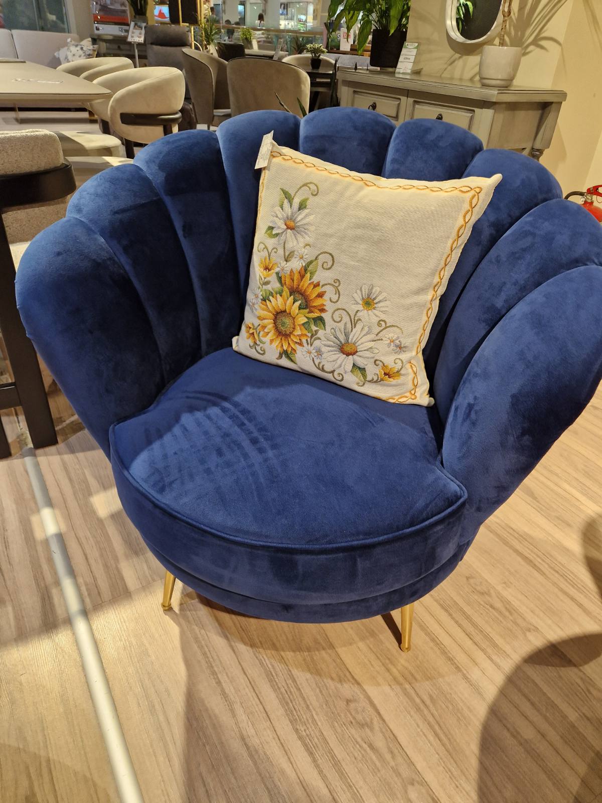 Кресло Sofatolia Hand - Аутлет