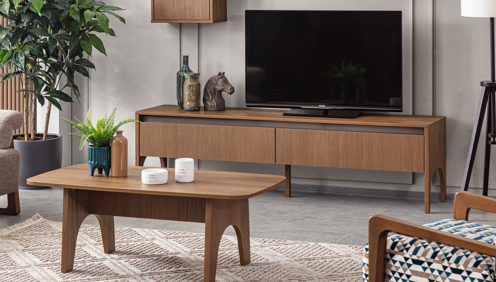 Холна маса «Wood» с размер 124х46х67см