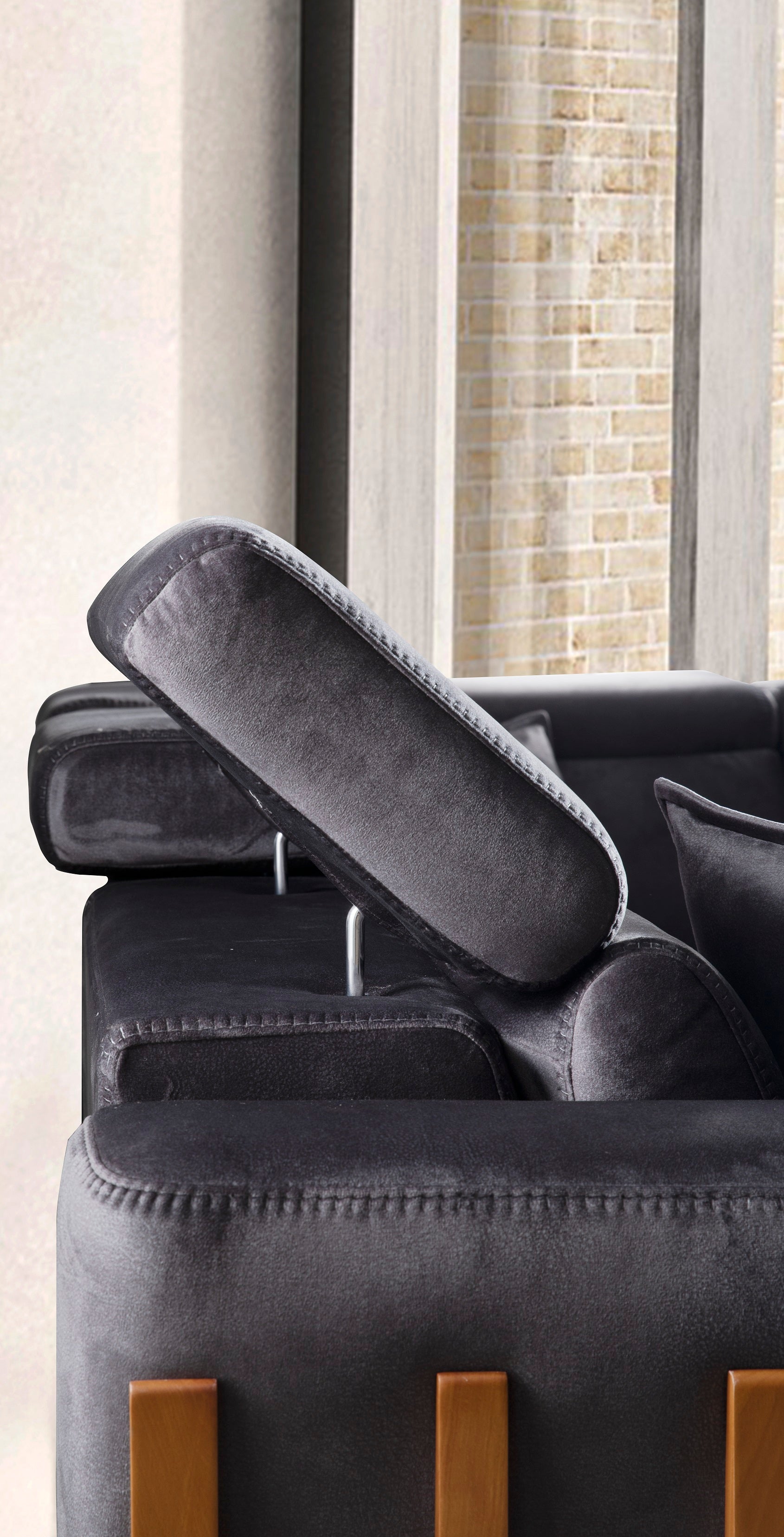 Ъглов разтегателен диван «Hunkar Lounge» + електрически механизъм, USB зарядна станция, ширина 305см