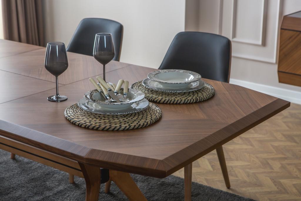 Трапезна разтегателна маса «Aden» с размер 166х76х100см