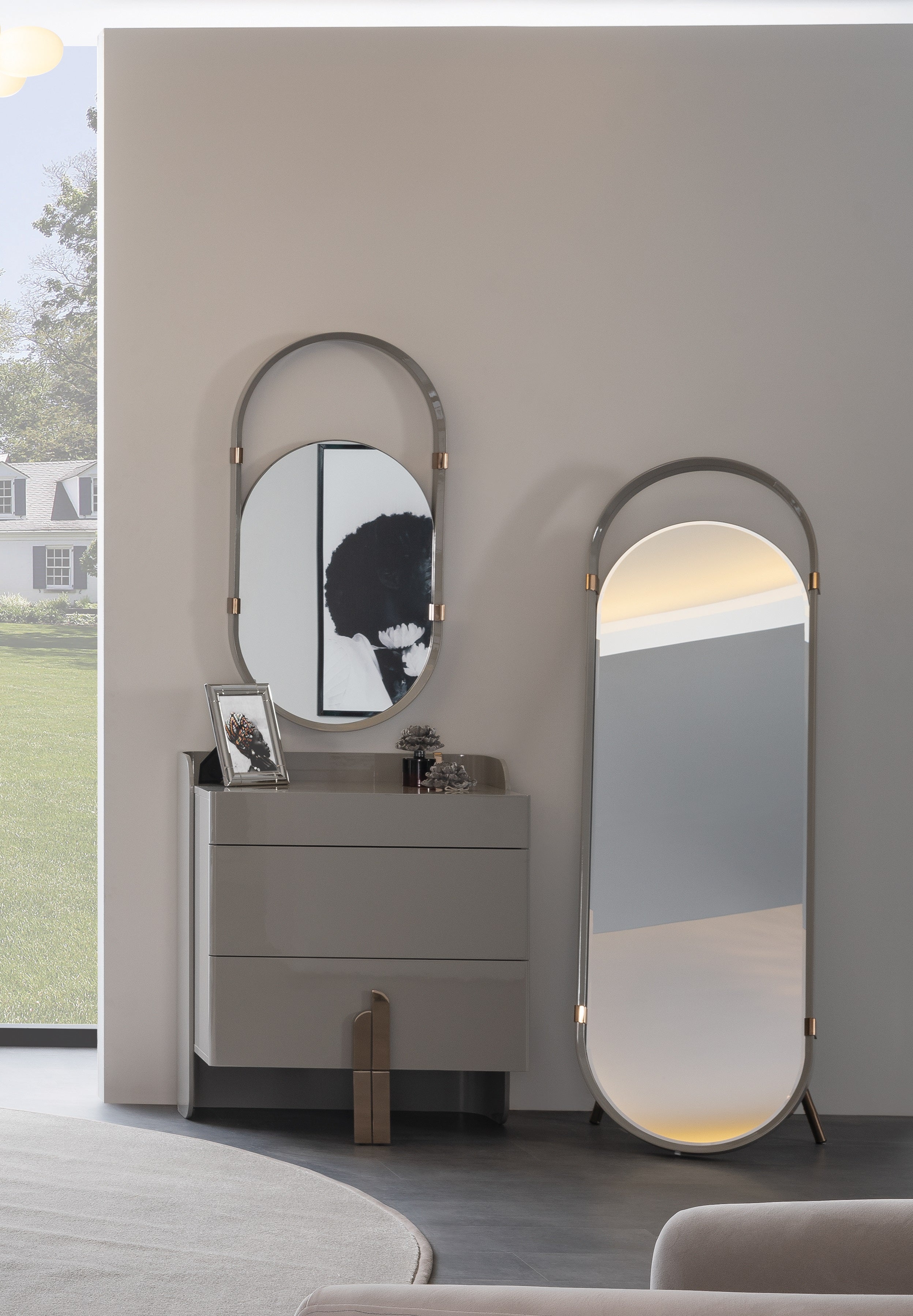 Скрин «Beyonce Gray» с три чекмеджета, размер 78х90х50см