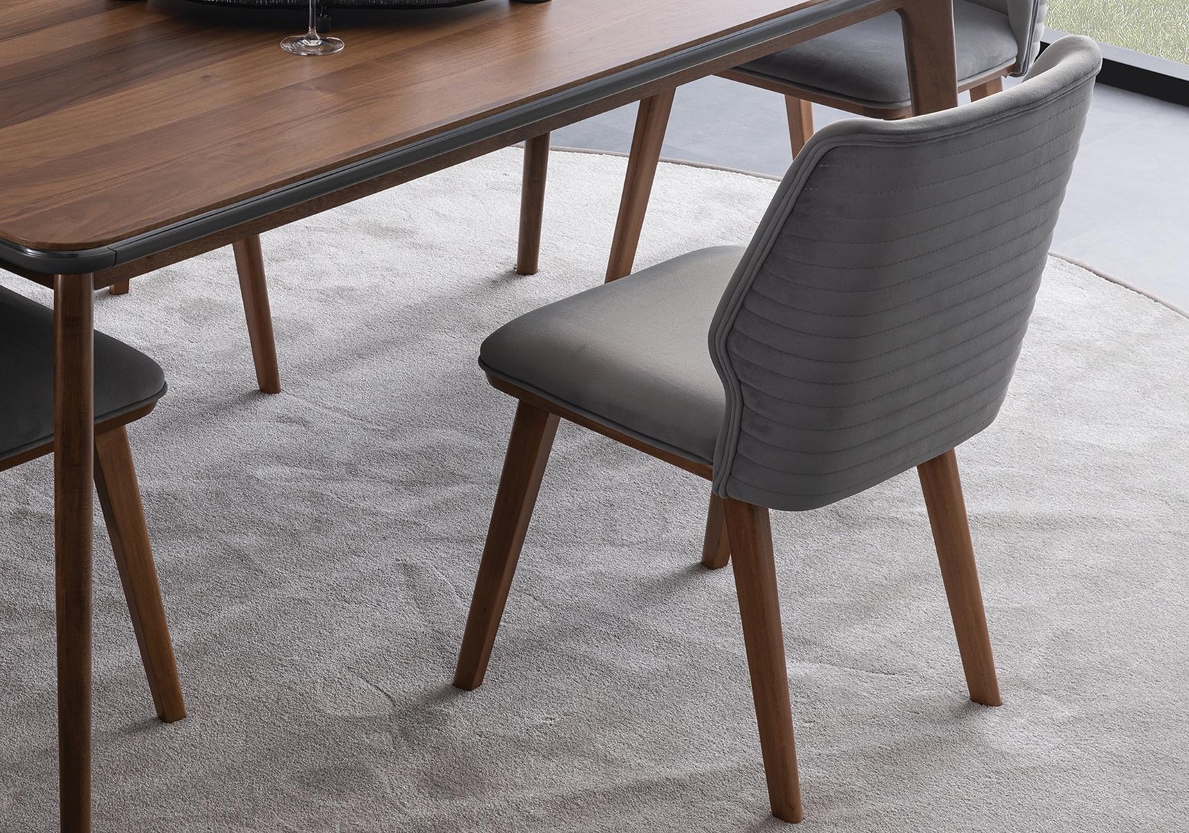 Трапезен стол «Quatro» с тапицерия, 10+ вида дамаски