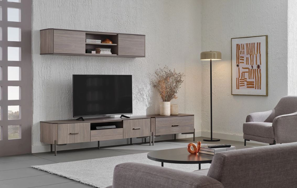 TV секция Varena