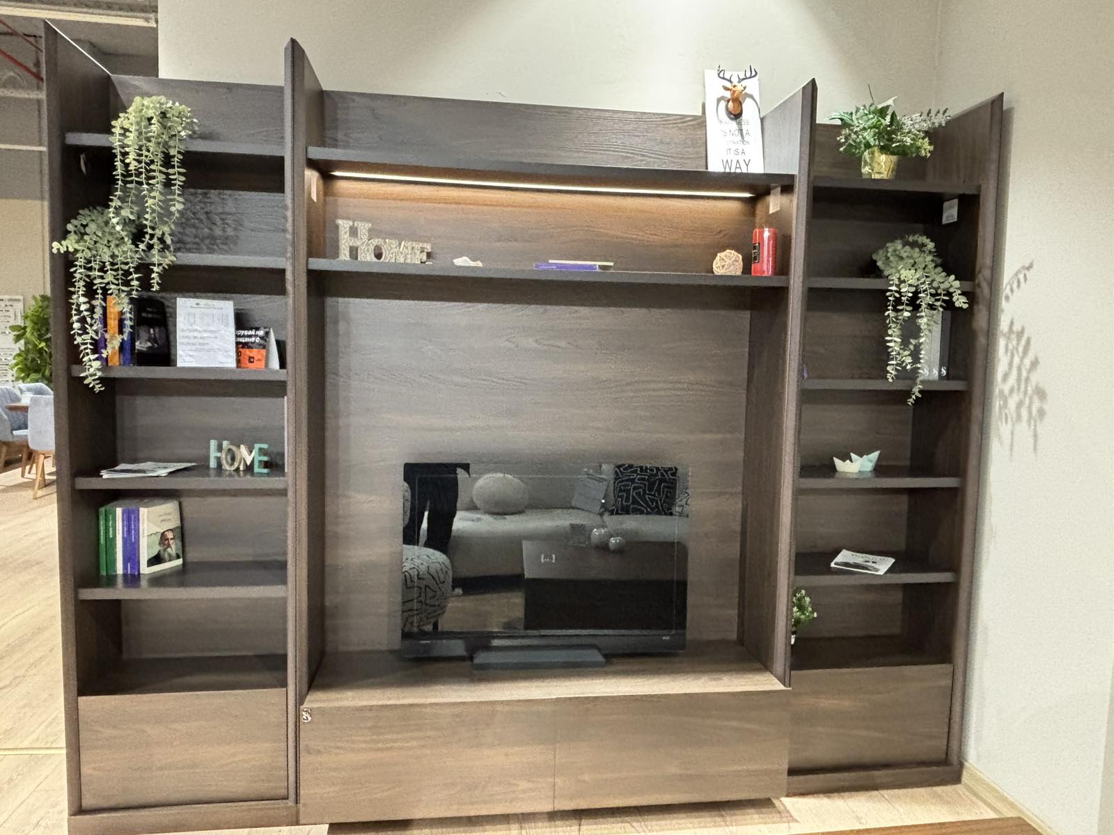 ТВ секция Luis Aral - Аутлет