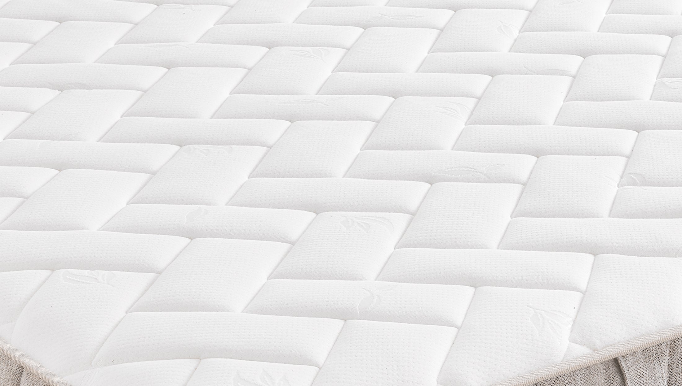 Матрак «Double Support Plus» - лятна страна с естествен памук и зимна - с вълна Woolmark, с покет пружинна система, 24 см