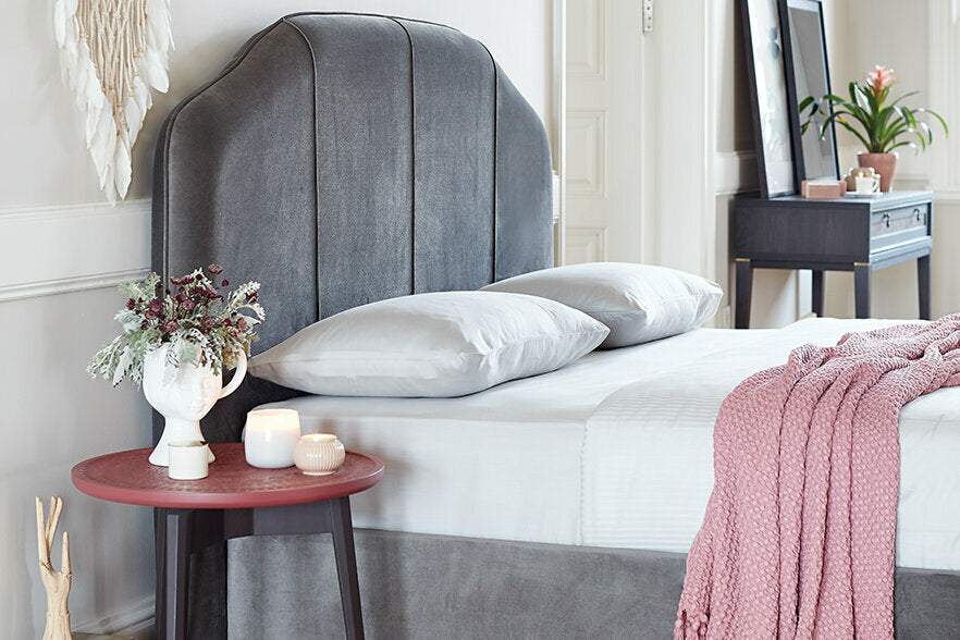 Тапицирана основа за легло «Lisbon» с място за съхранение, повдигащ механизъм, система за безшумно затваряне