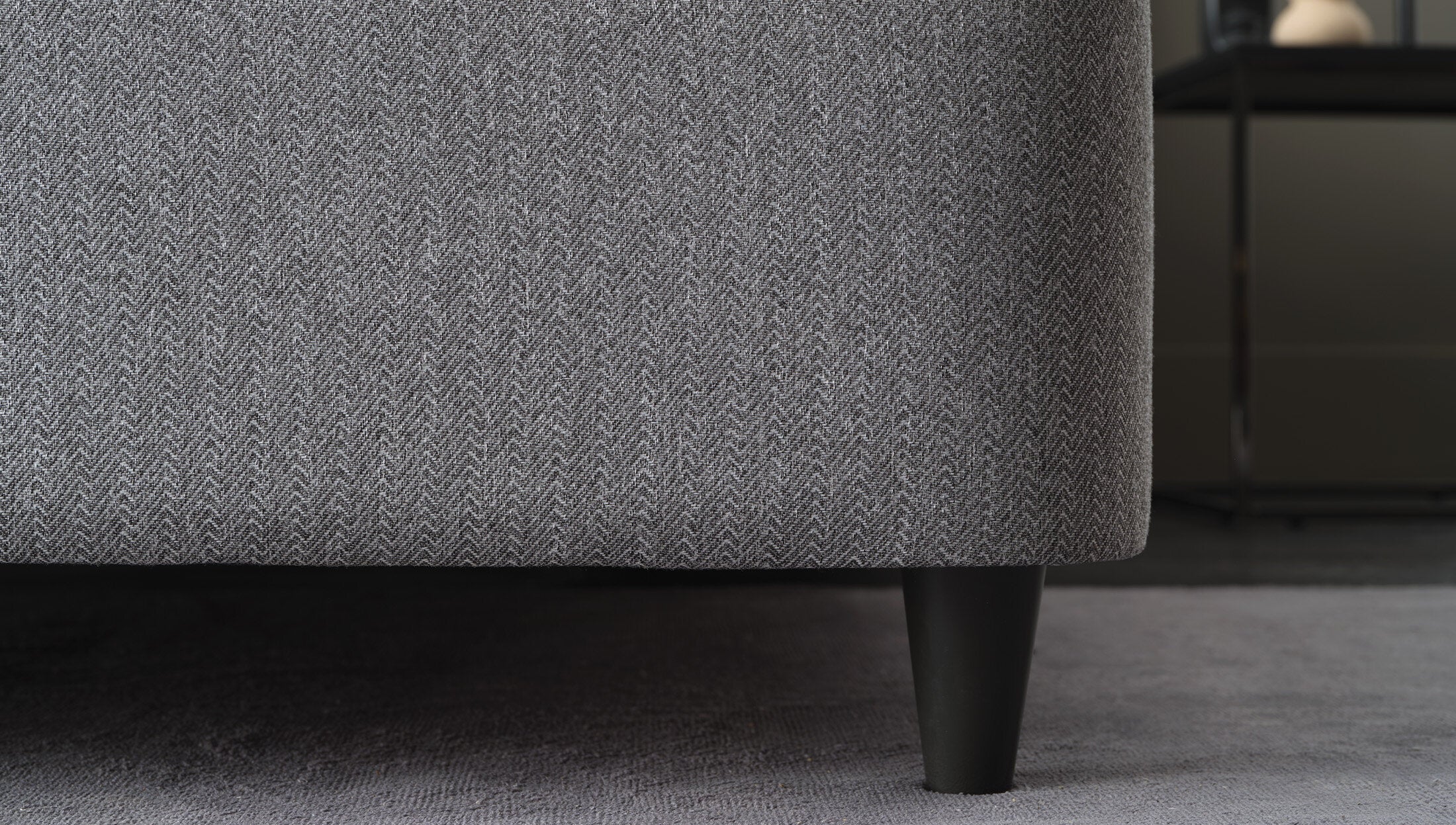 Тапицирана основа за легло «Canto» с място за съхранение, повдигащ механизъм, система за безшумно затваряне