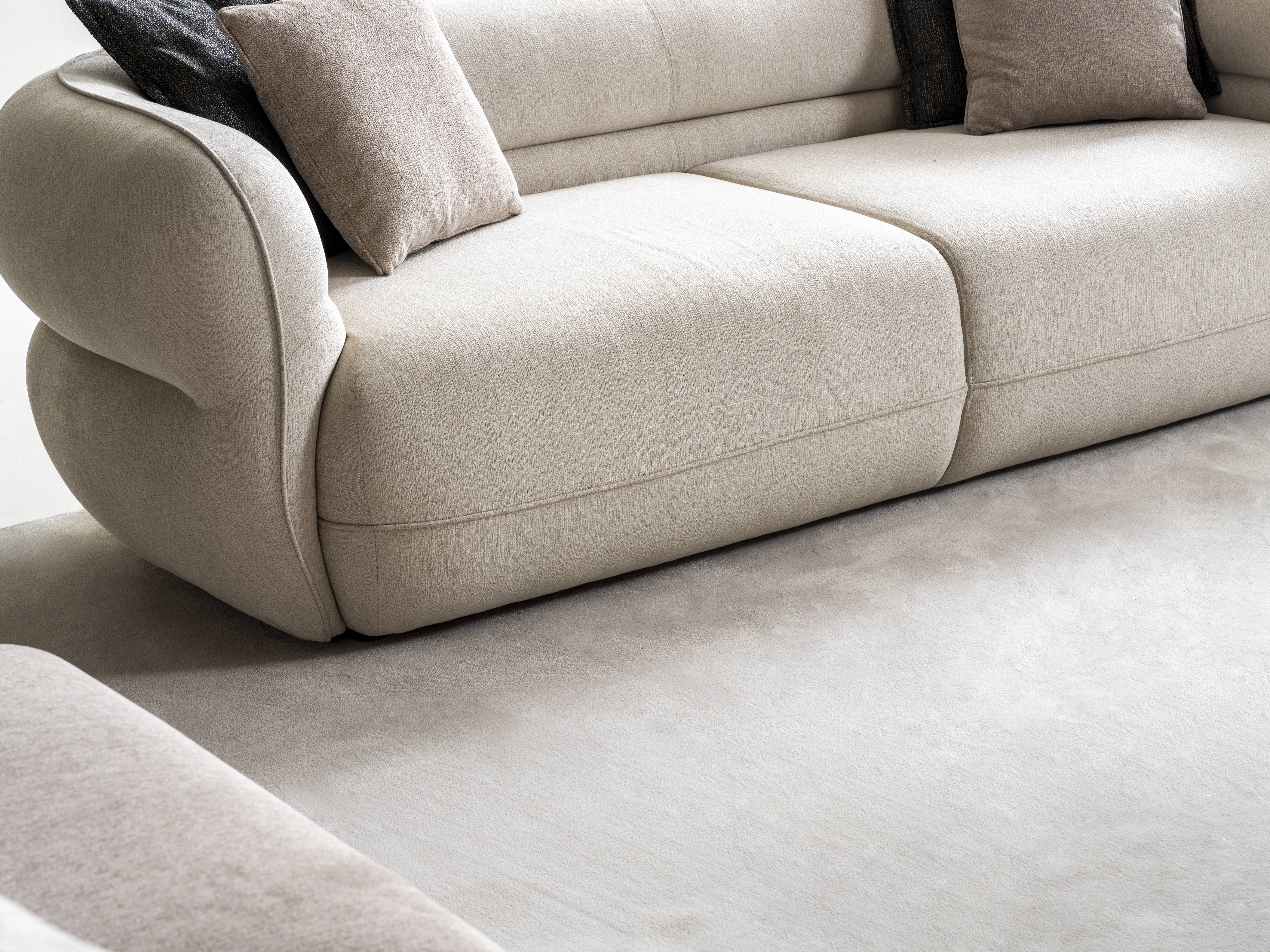 Триместен диван «Alfa» + 2 декоративни възглавници, ширина 255см