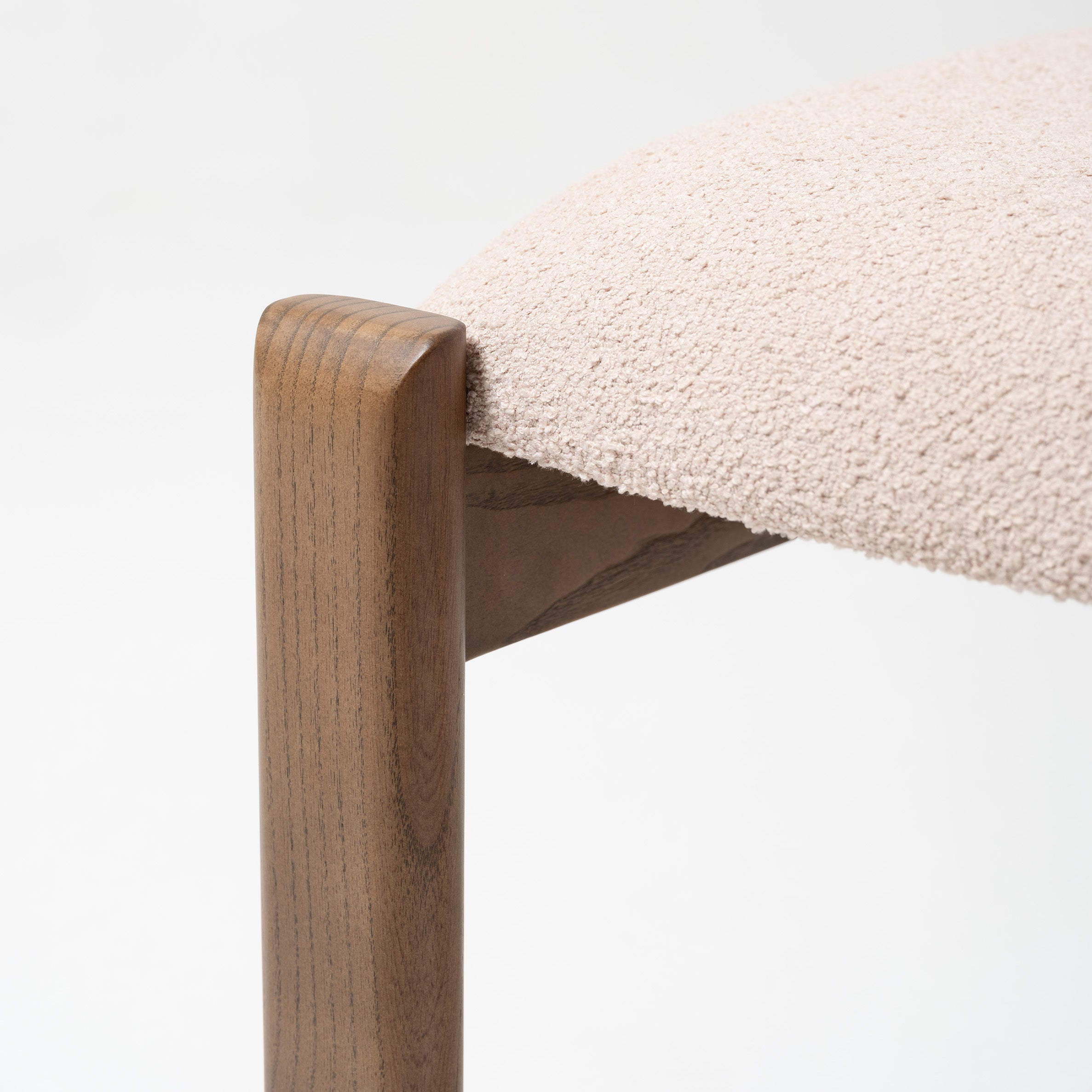 Трапезен стол «Adora» с тапицерия, 50+ вида дамаски