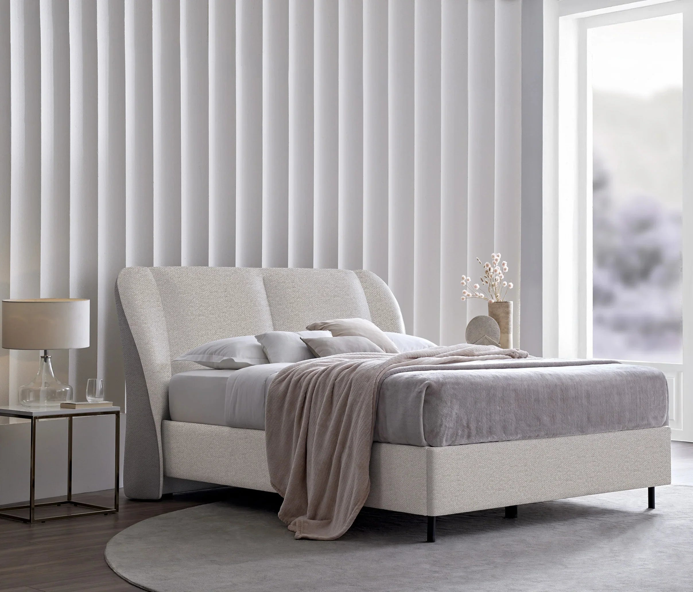 Тапицирана основа за легло «Marlin» с място за съхранение, повдигащ механизъм, система за безшумно затваряне