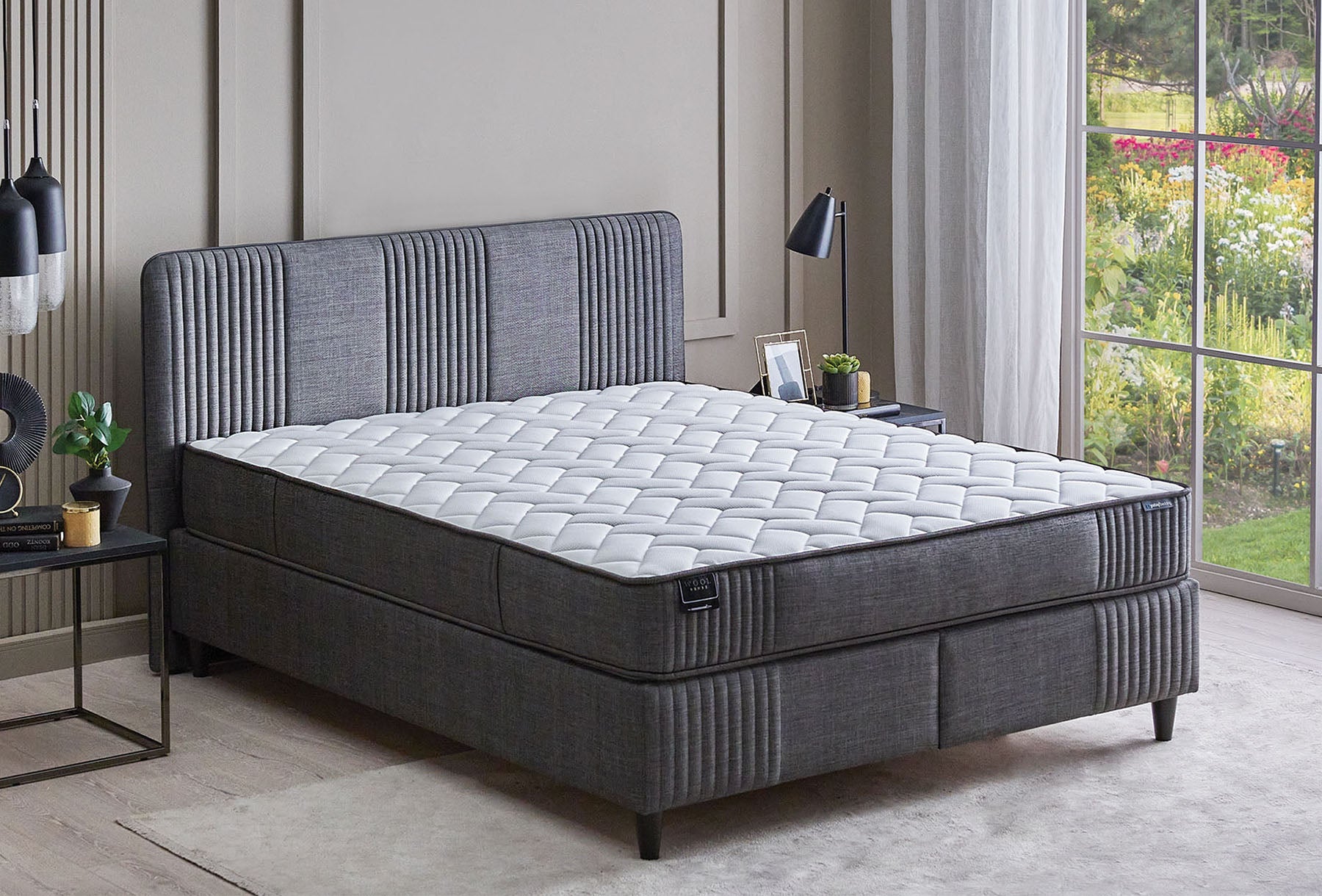 Тапицирано легло «Wool Sense» + Матрак и табла - с място за съхранение, повдигащ механизъм, система за безшумно затваряне