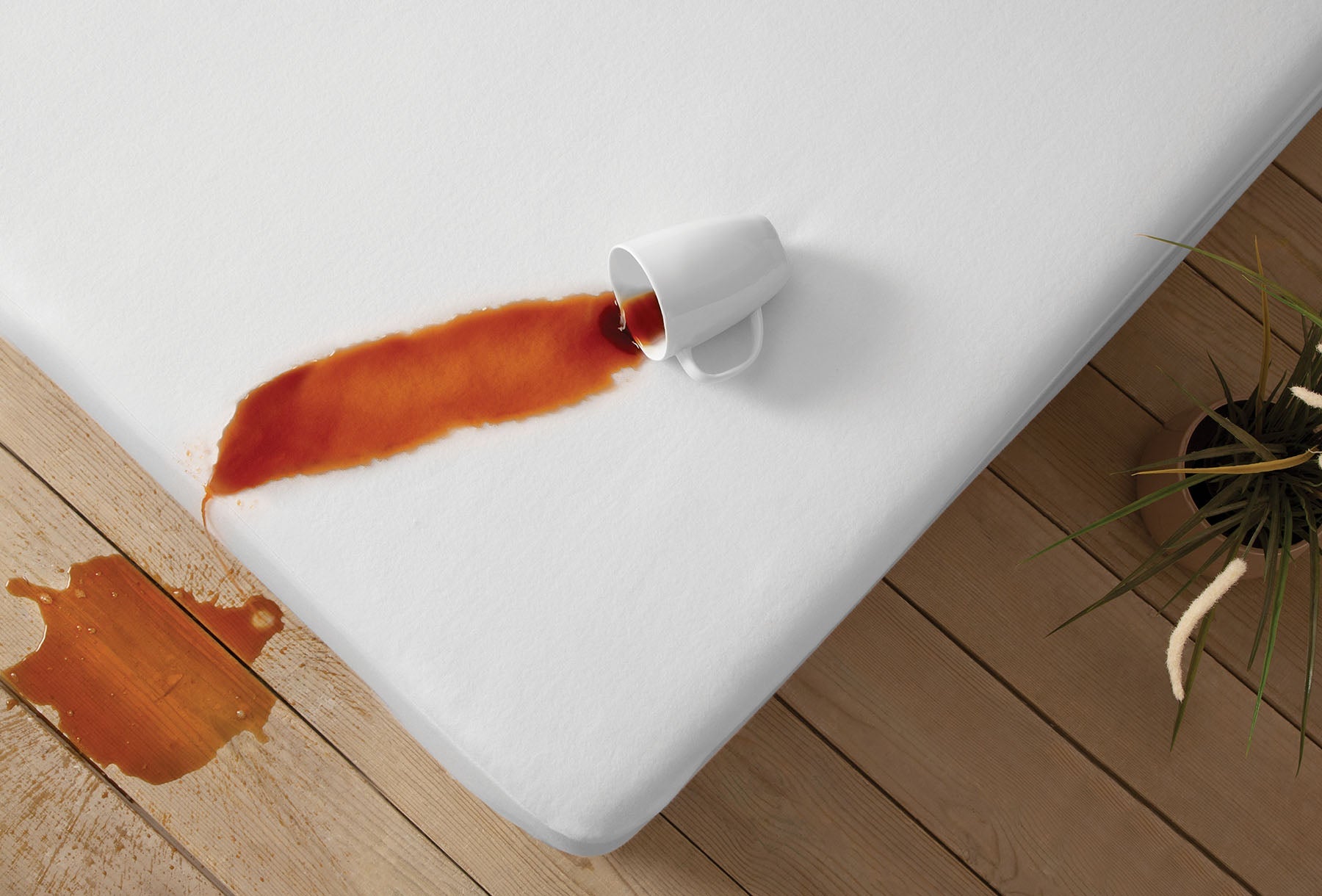 Протектор за матрак «Microfit» с цял ластик, водоустойчив