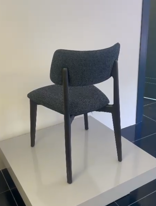 Трапезен стол «Estia» с тапицерия, 50+ вида дамаски