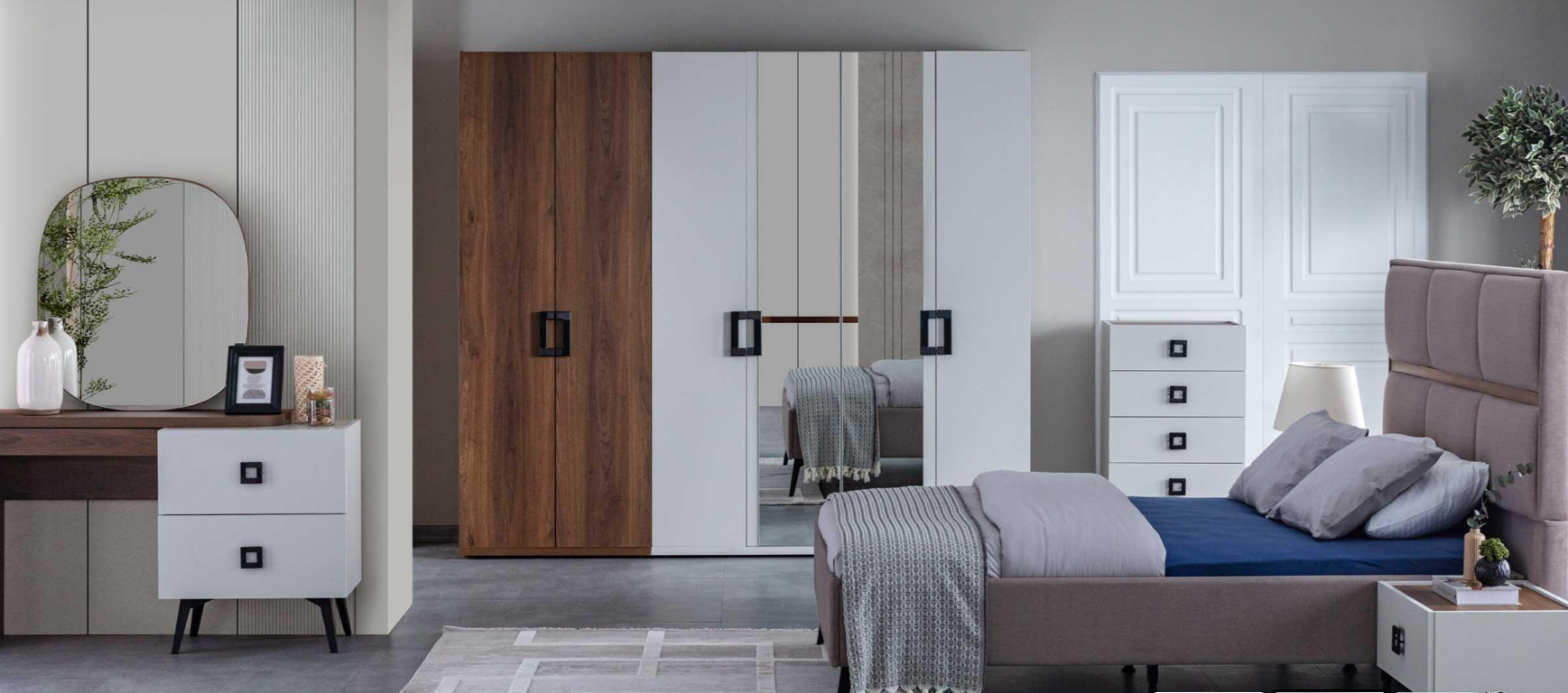 Скрин «Mayra» с четири чекмеджета, размер 60х101х45см