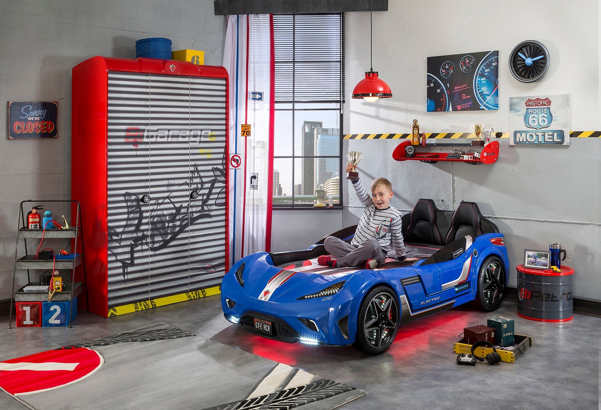 Легло-кола «GTE» + звук и LED осветление, с кожена тапицерия, цвят син, за матрак 100х190см