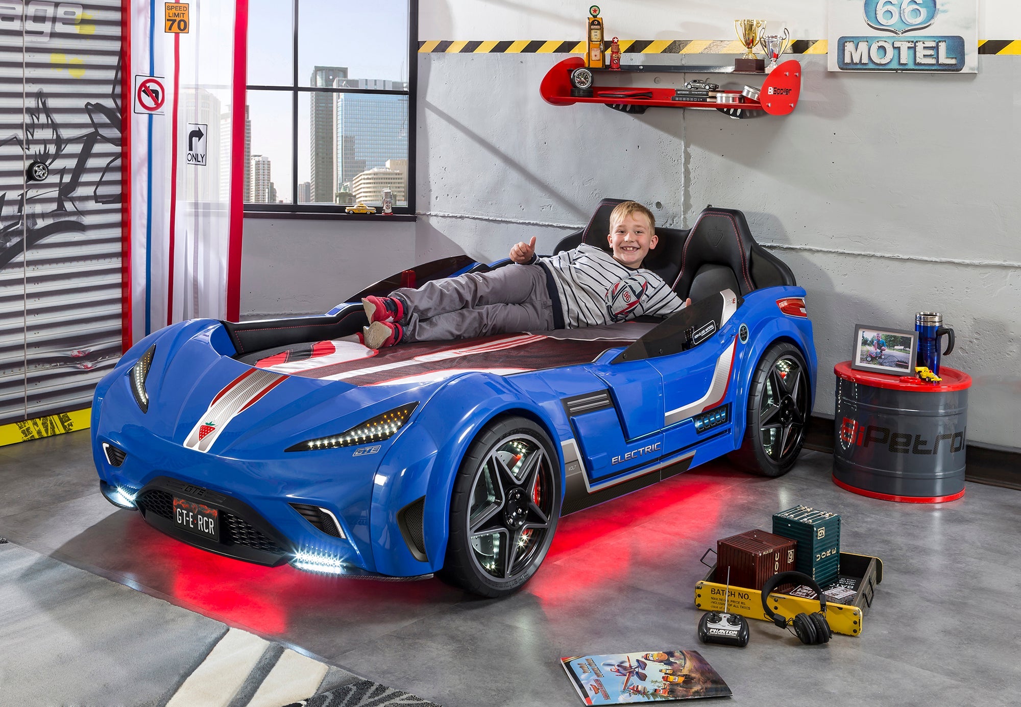 Легло-кола «GTE» + звук и LED осветление, с кожена тапицерия, цвят син, за матрак 100х190см