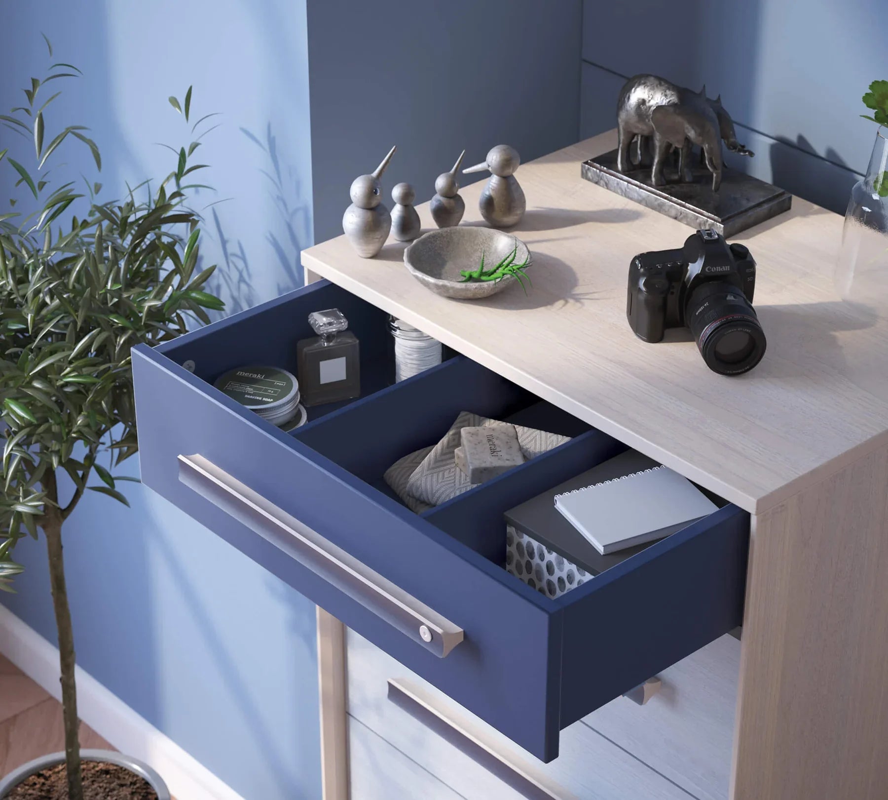 Скрин «Trio» с пет чекмеджета, размер 60х103х46см