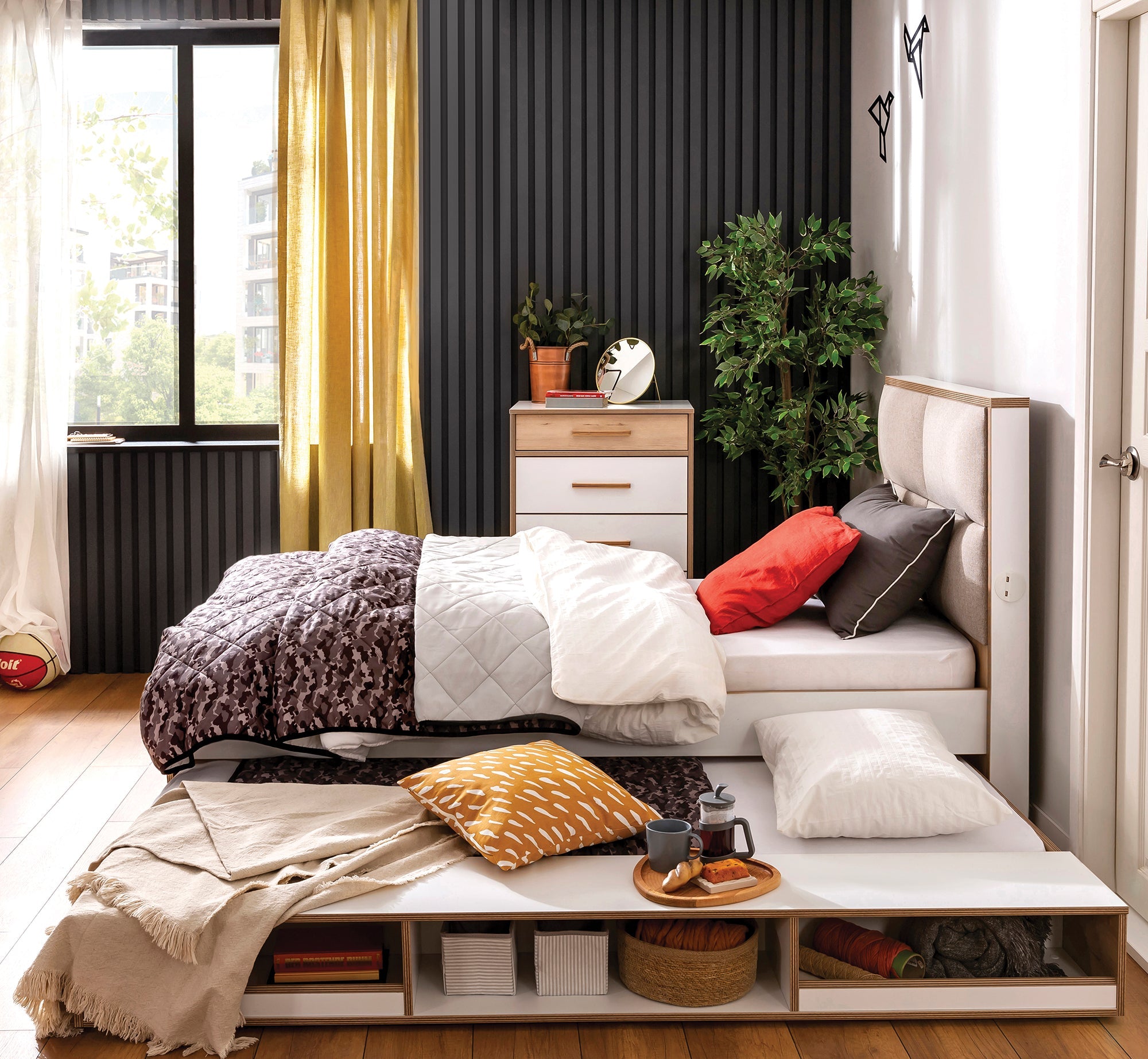 Скрин «Modera» с пет чекмеджета, размер 63х102х46см