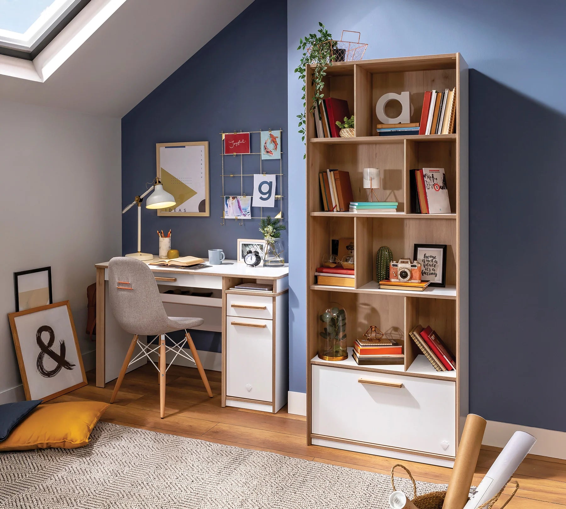 Библиотека «Modera» с чекмедже, размер 70x181x38см