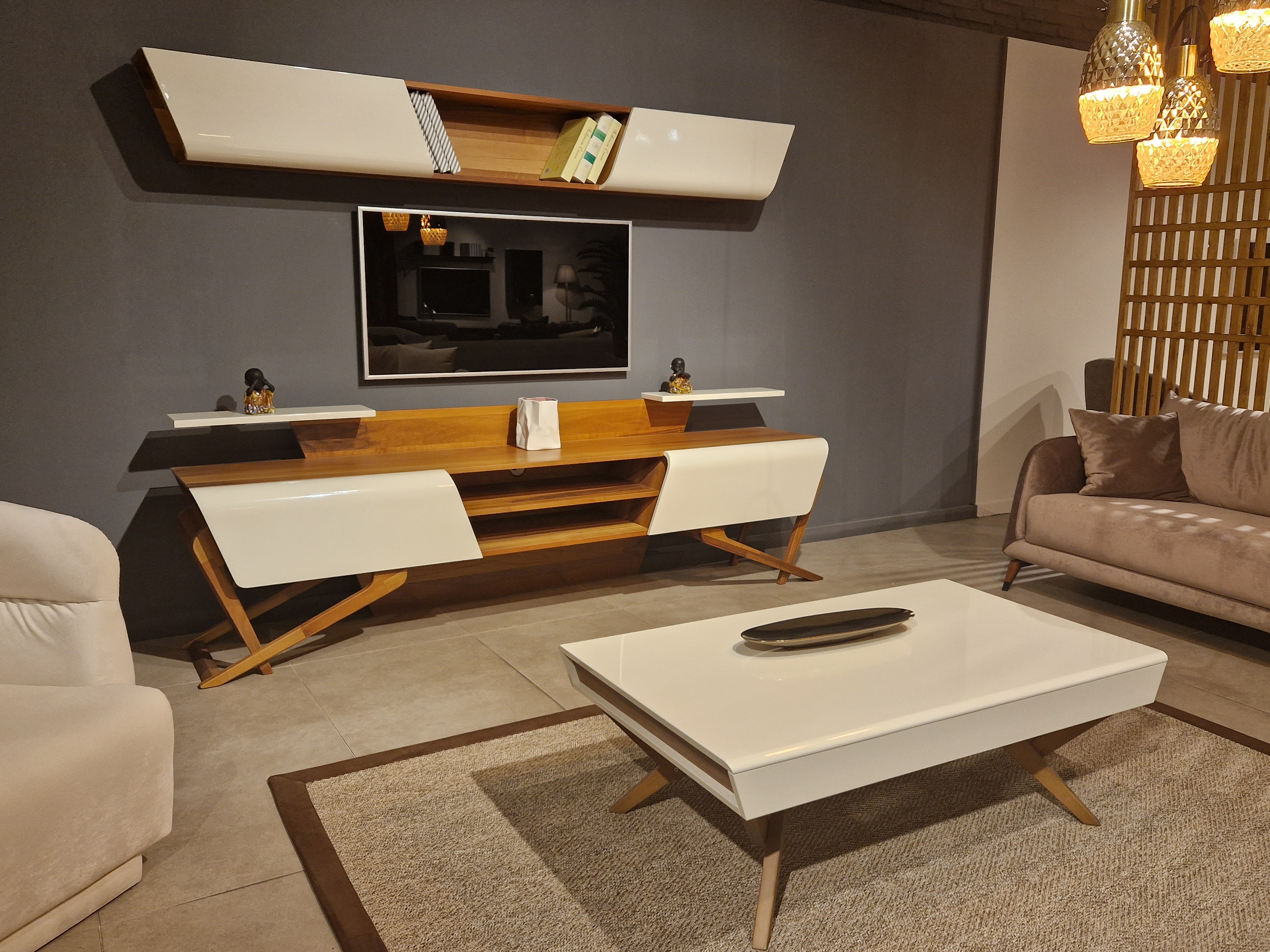 ТВ секция «Royal»