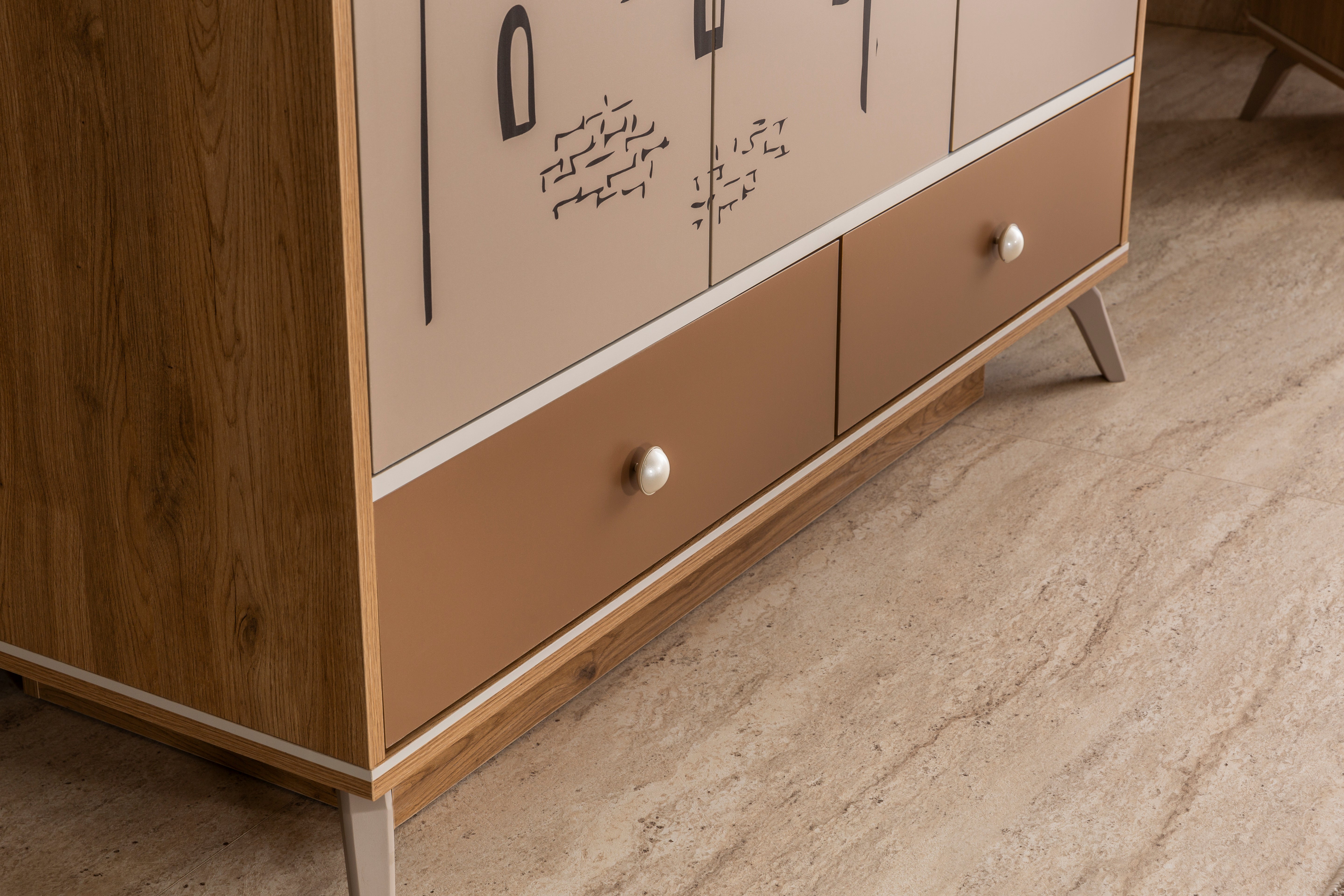 Трикрилен гардероб «Galata» - ширина 142см