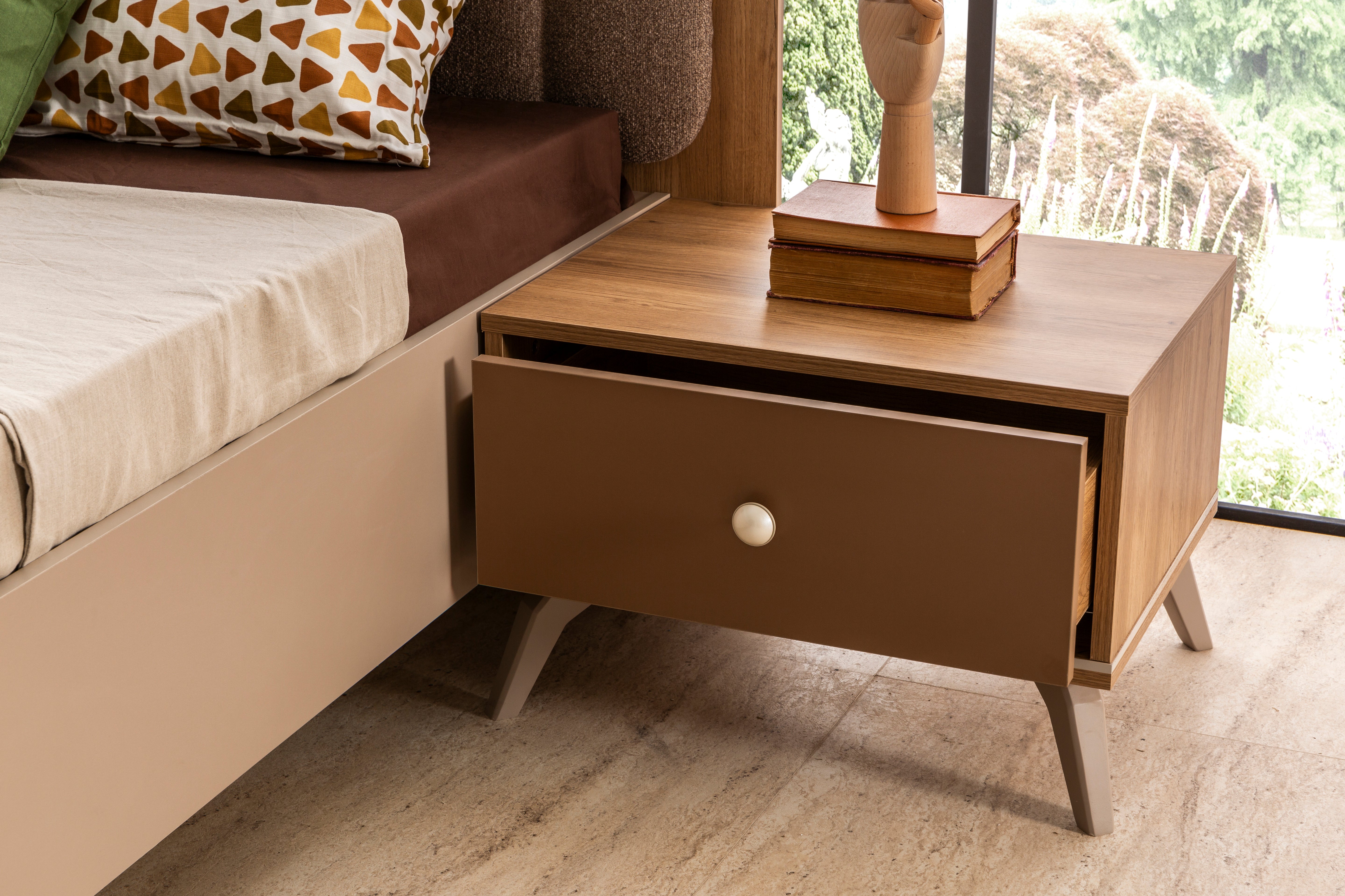 Нощно шкафче «Galata Teen» + чекмедже, размер 62х41х48см