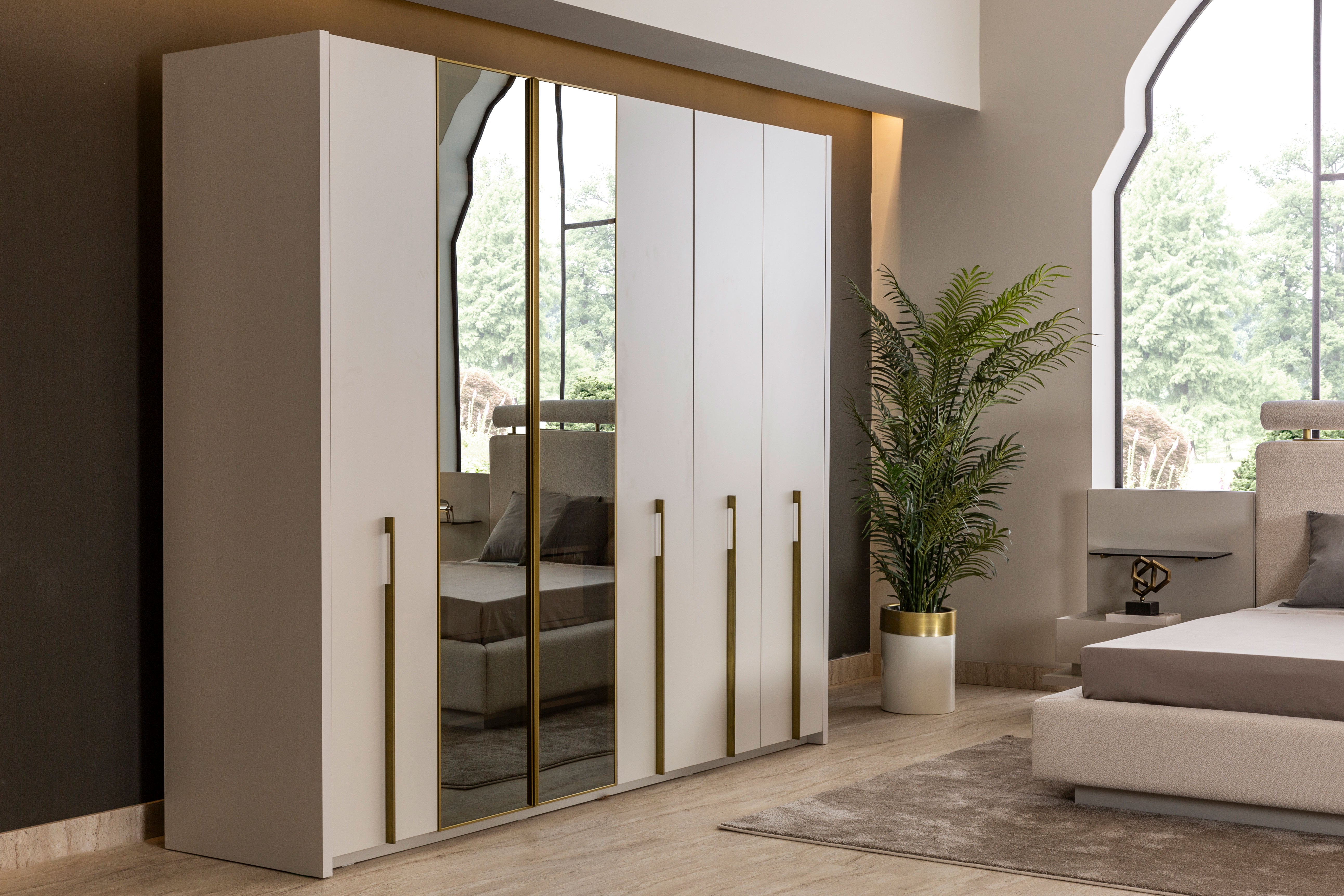 Шесткрилен гардероб Belek