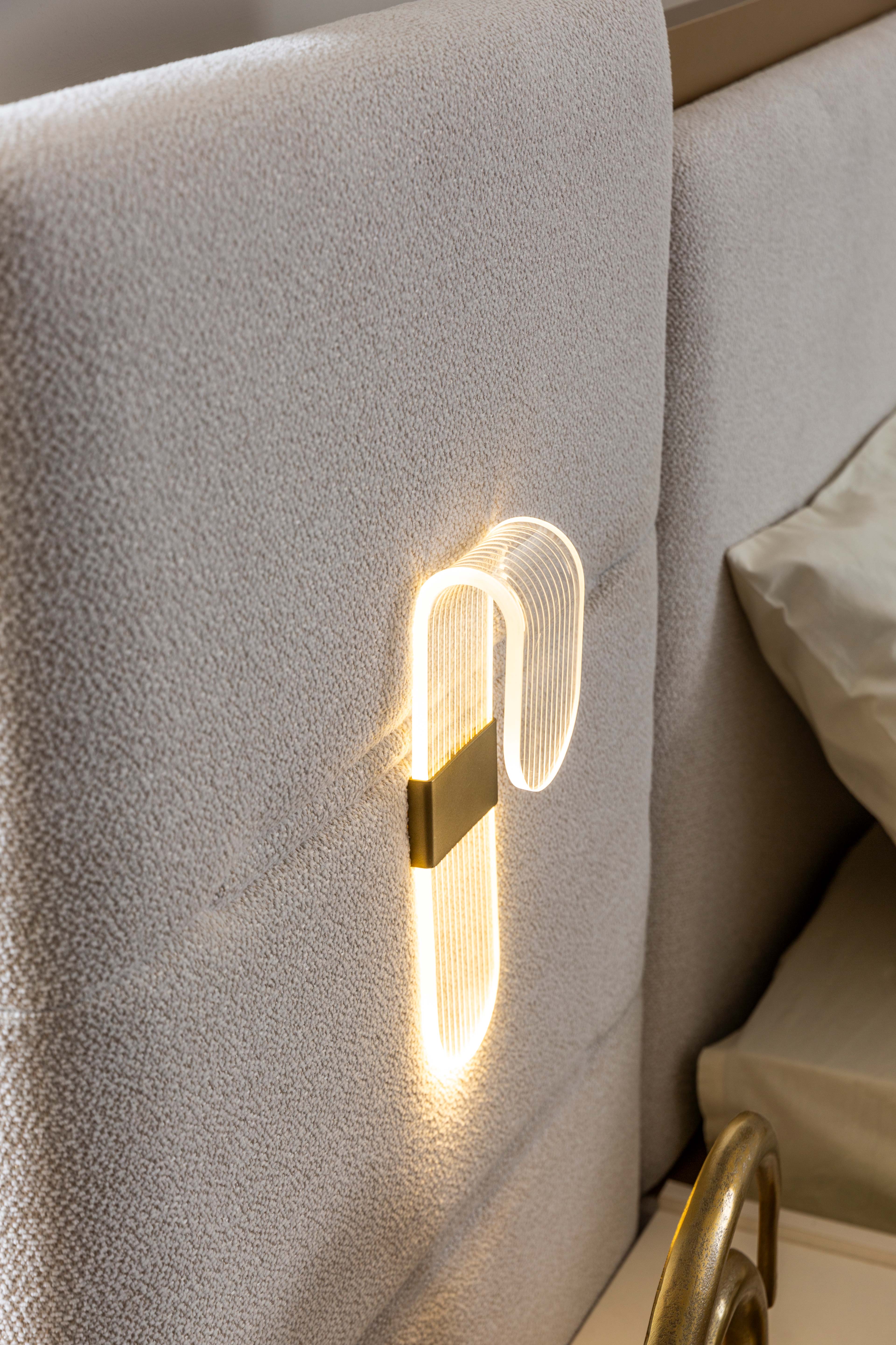 Тапицирано легло «Loren» + табла с осветление - с място за съхранение, повдигащ механизъм