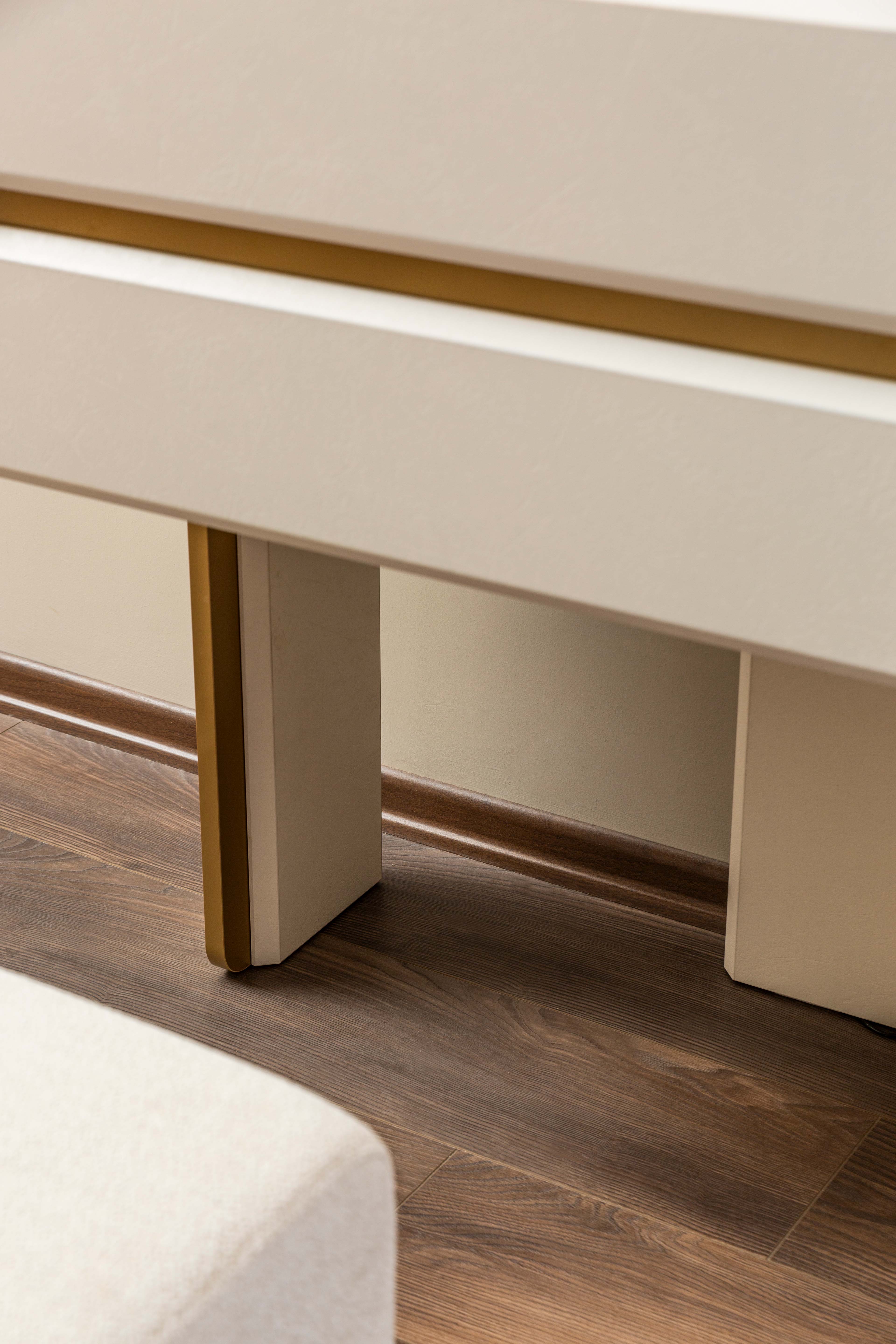 Тоалетка «Loren» + огледало, табуретка, с три чекмеджета и шкаф, размер 148х176х46см