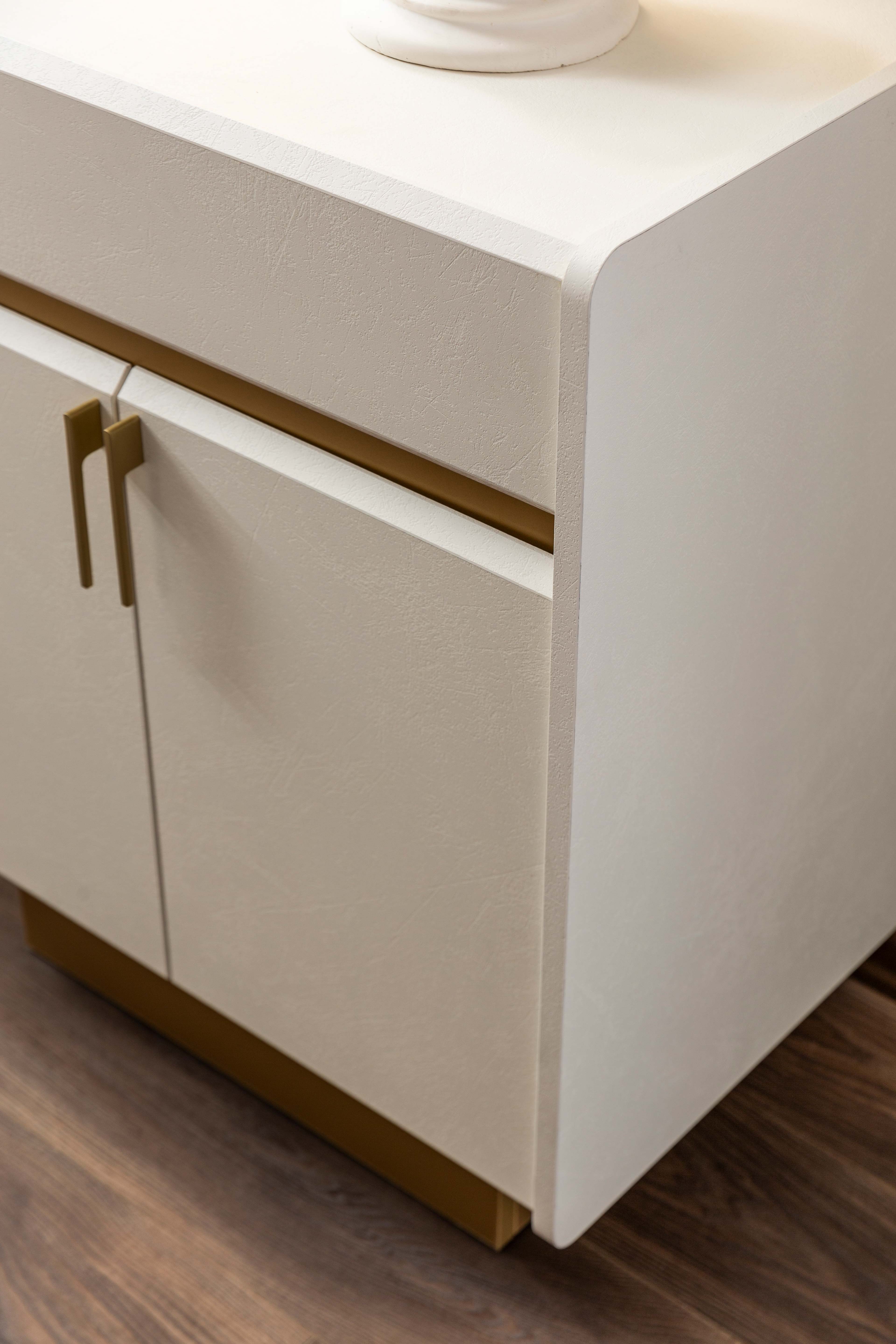 Тоалетка «Loren» + огледало, табуретка, с три чекмеджета и шкаф, размер 148х176х46см