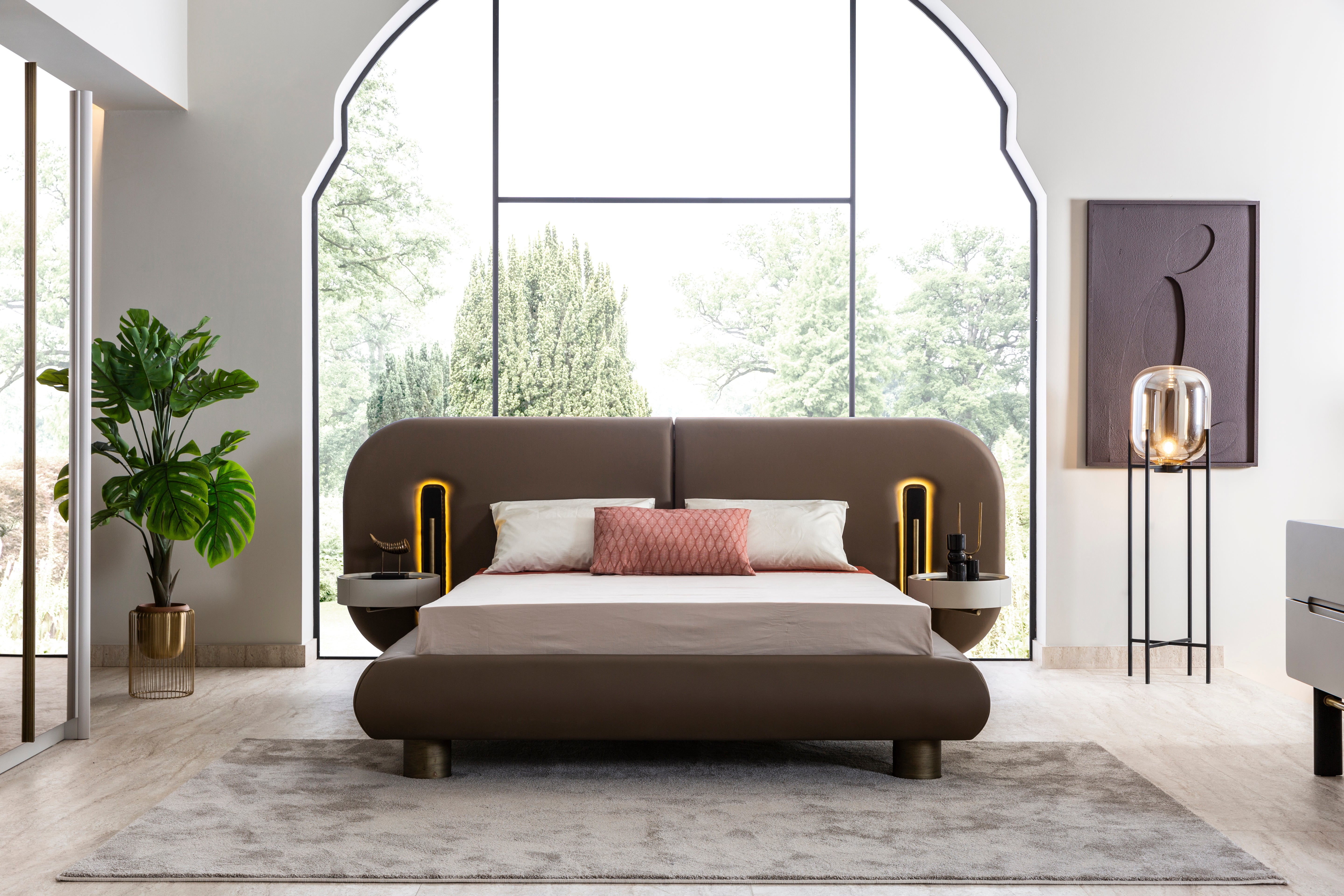 Тапицирано легло «Bergama» + табла с осветление - с място за съхранение, повдигащ механизъм