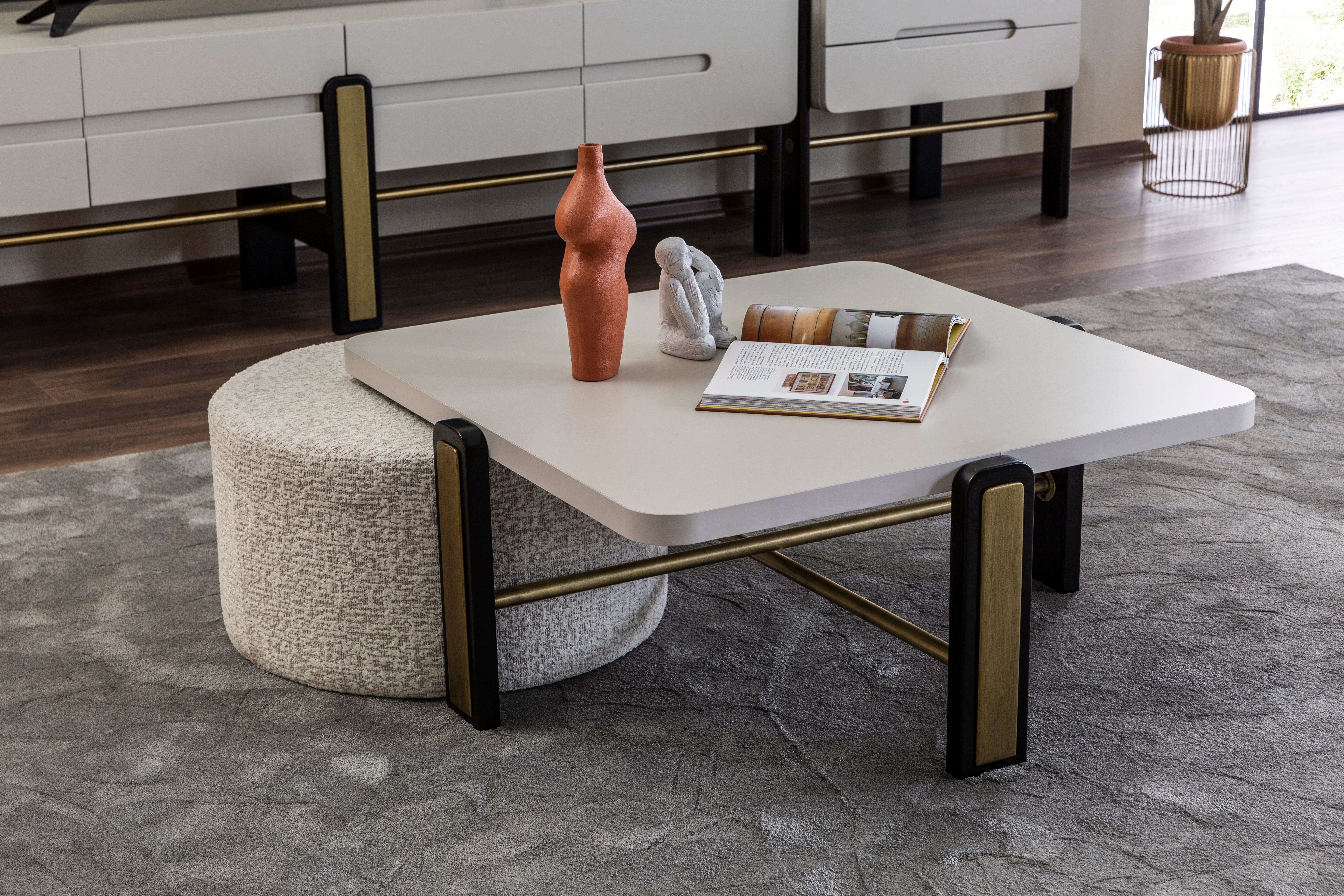 Холна маса «Bergama» + табуретка