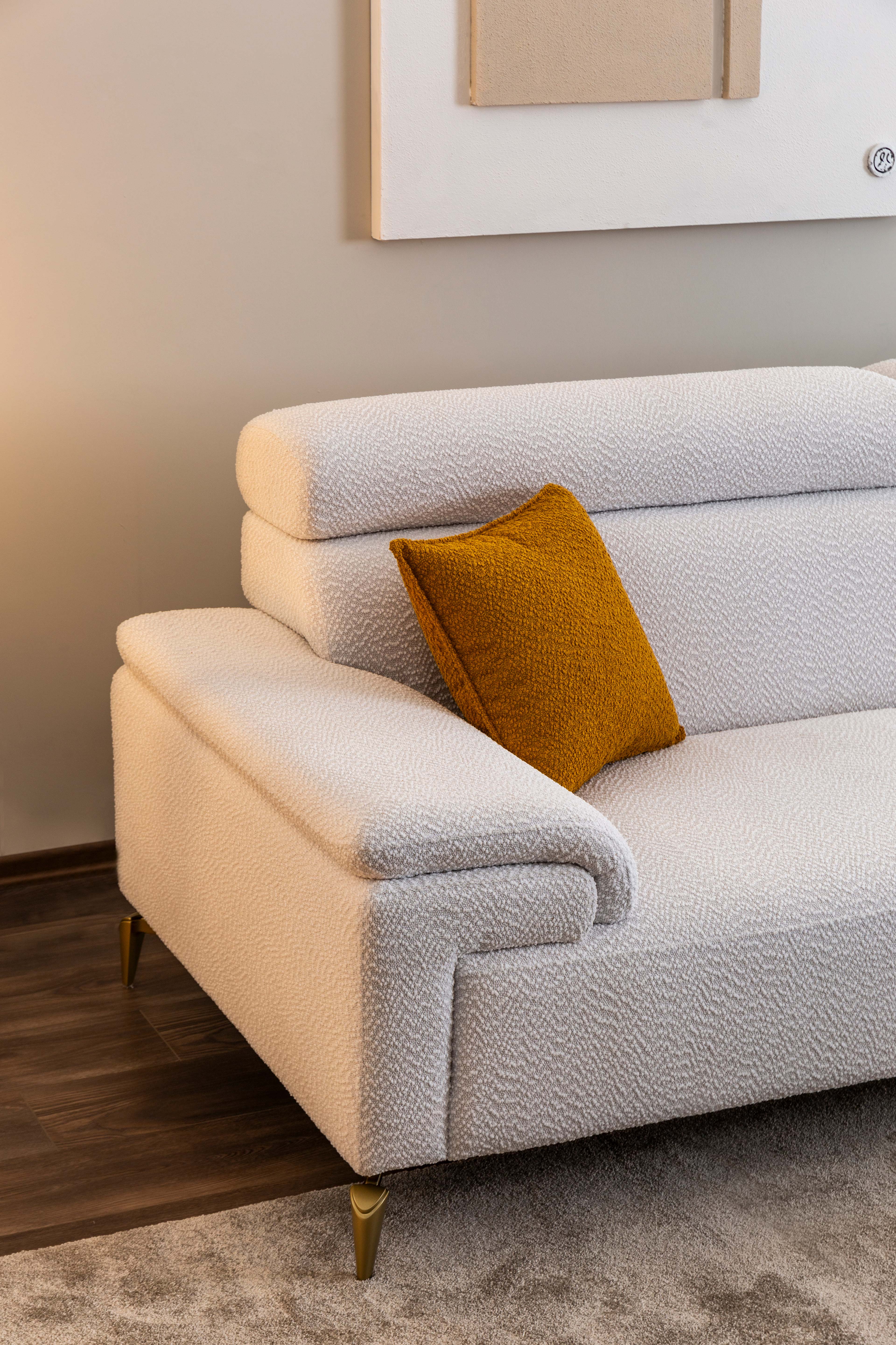 Tриместен диван «Loren» + 2 декоративни възглавници, ширина 250см