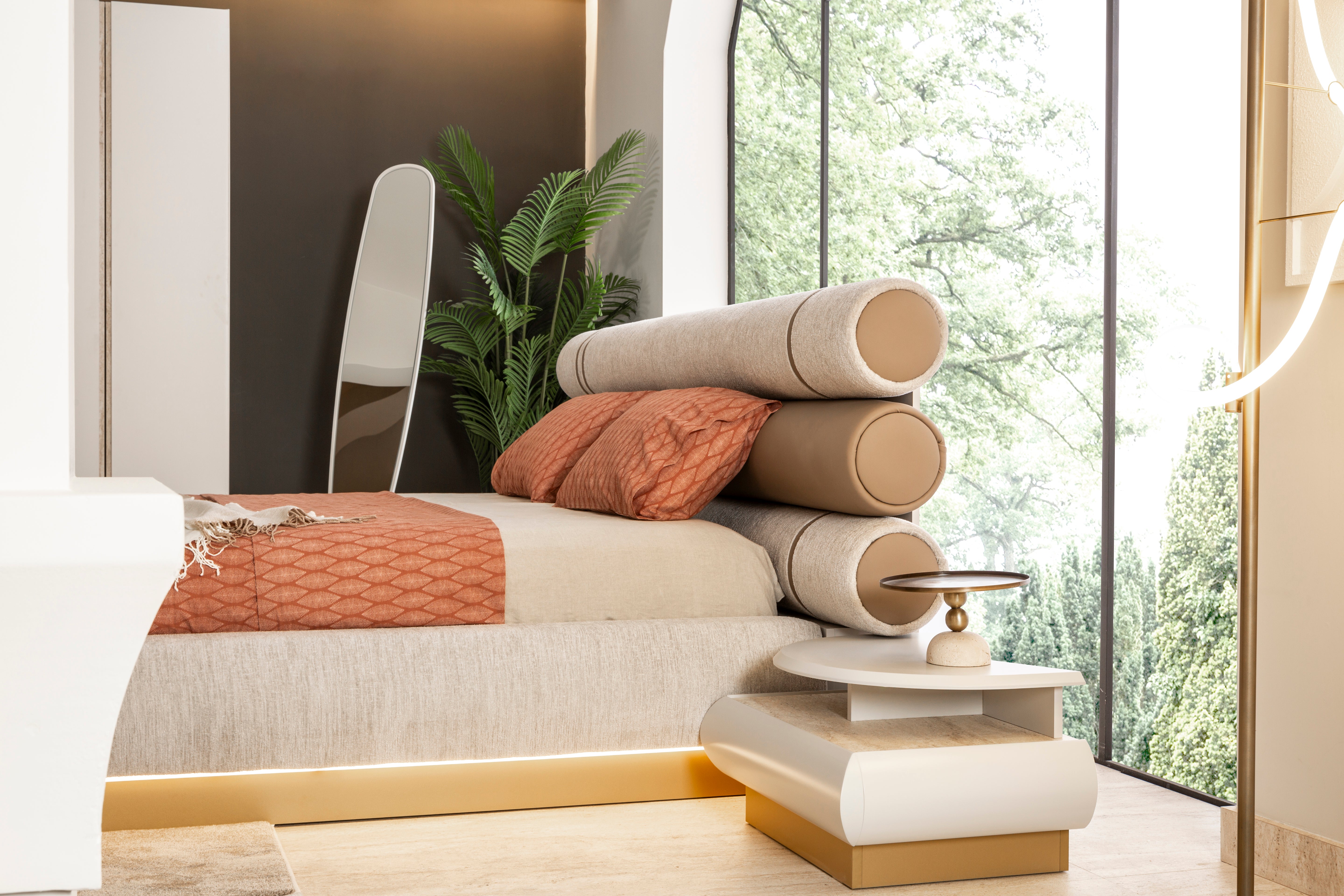 Тапицирано легло «Milas» с място за съхранение, повдигащ механизъм