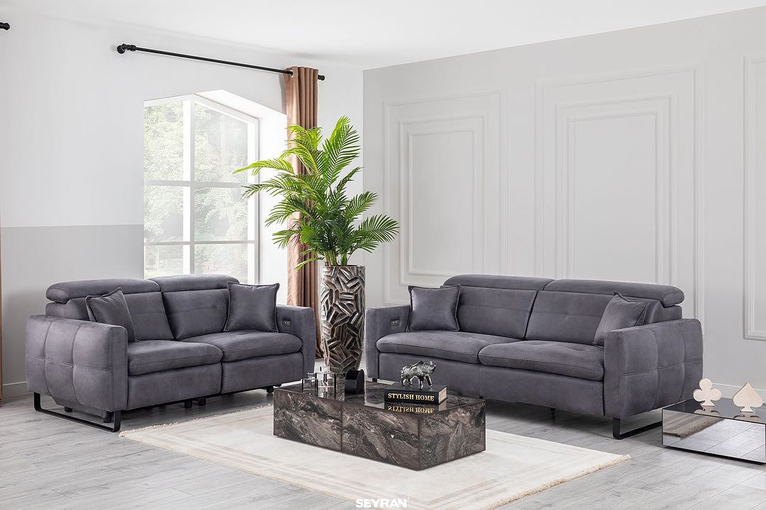 Триместен диван «Gizem» + музикална конзола, USB зарядна станция, електрически механизъм, ширина 245см