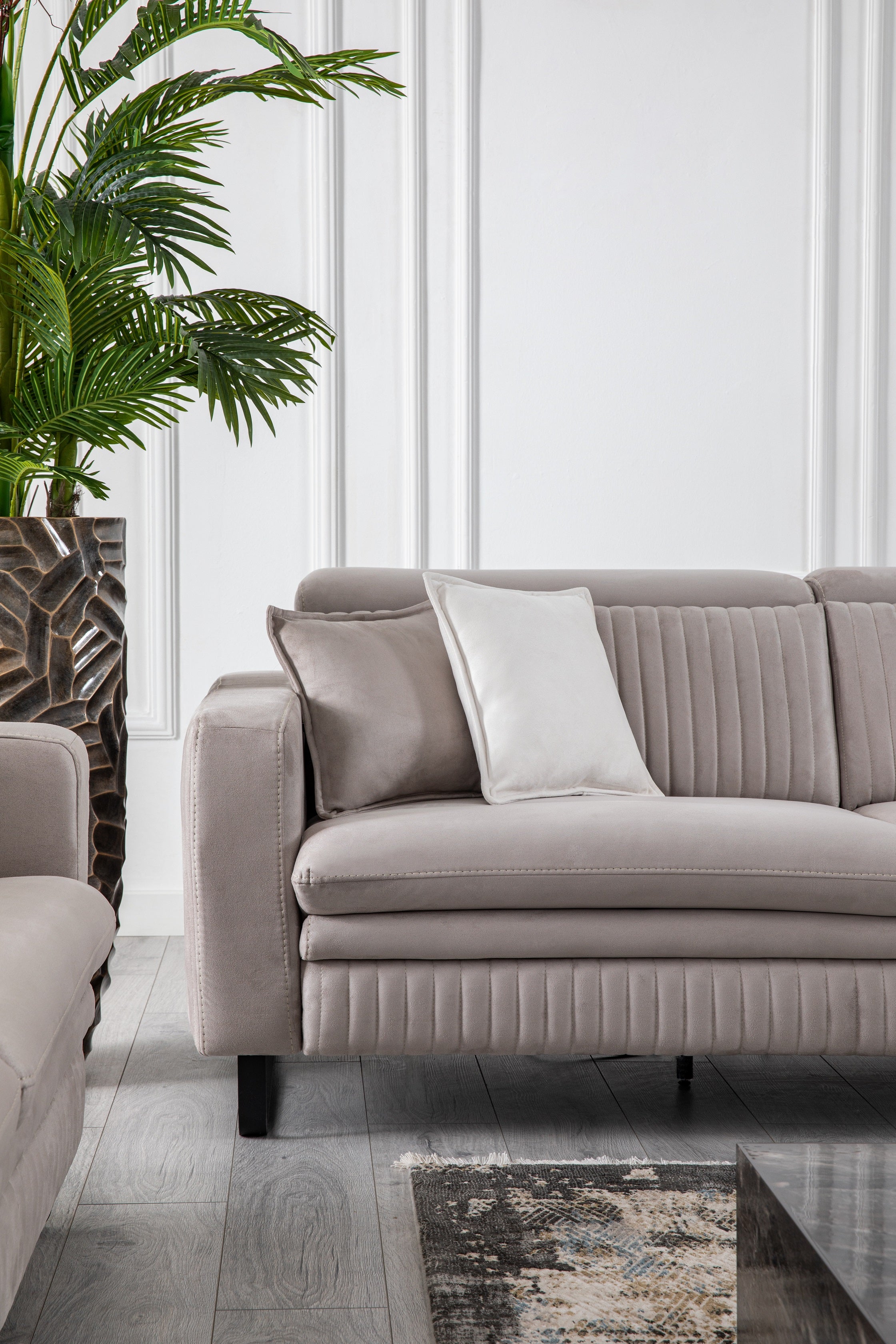 Триместен разтегателен диван «Galaksi» с електрически механизъм, USB зарядна станция, ширина 214см