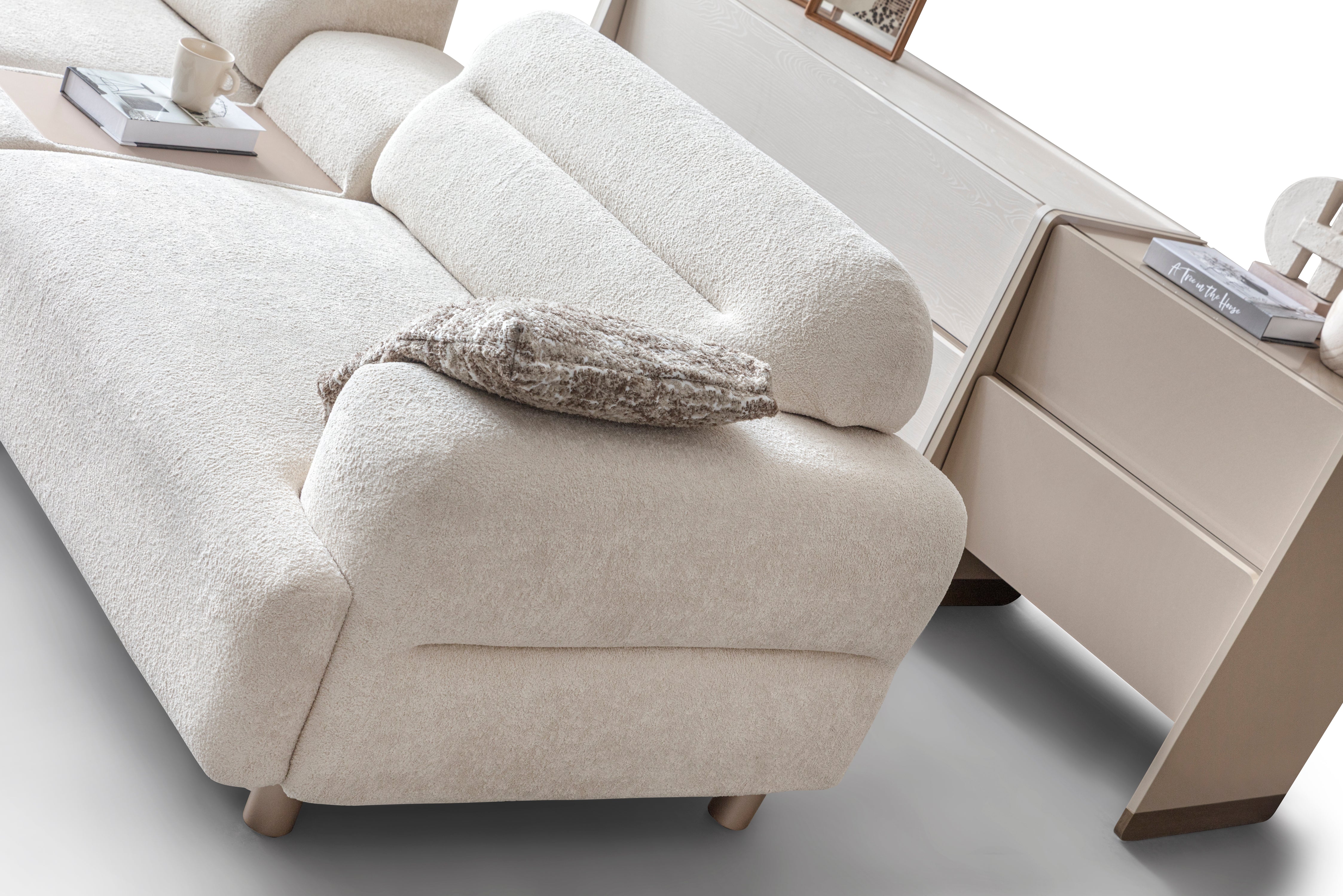 Триместен диван «Japandi» + 2 декоративни възглавници, конзолна масичка, ширина 260см