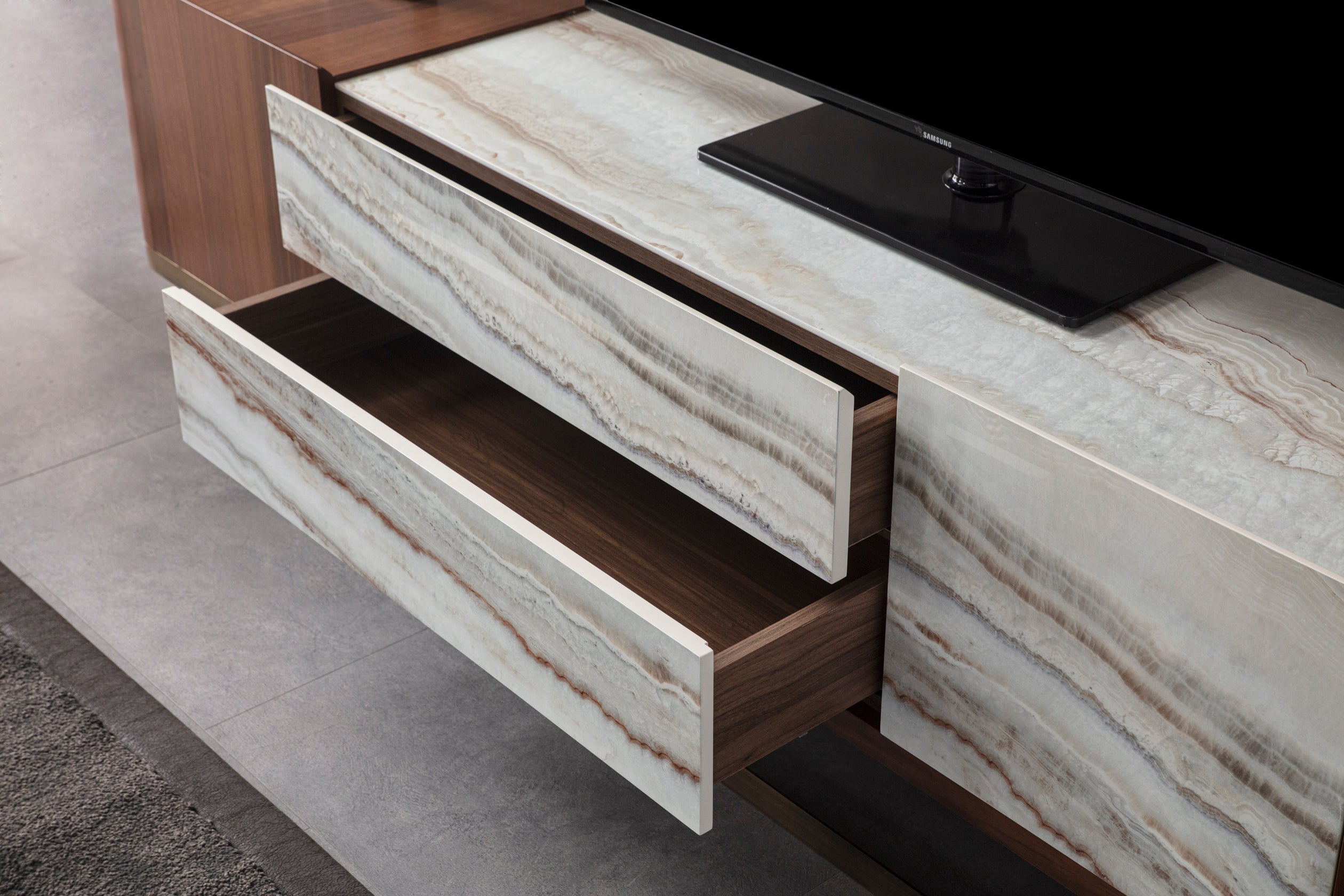 ТВ секция «Aqua»