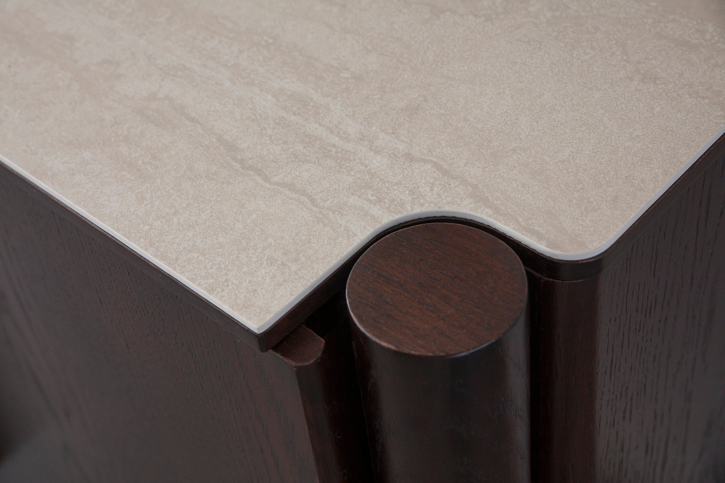 Бюфет «Alaska» с естествен фурнир, с размер 230х78х57см