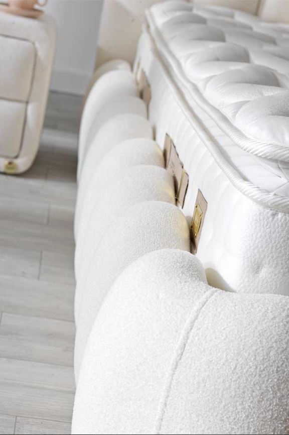 Тапицирано легло «Vanilla Dream Loop» + Матрак и табла - с място за съхранение, матрак с естествен памук