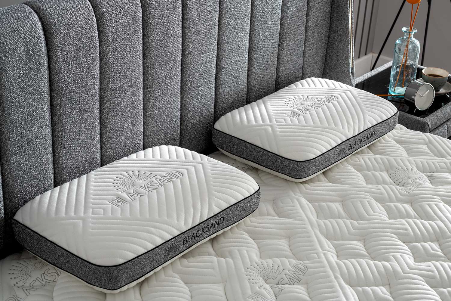 Възглавница «Blacksand» с магнитен черен пясък