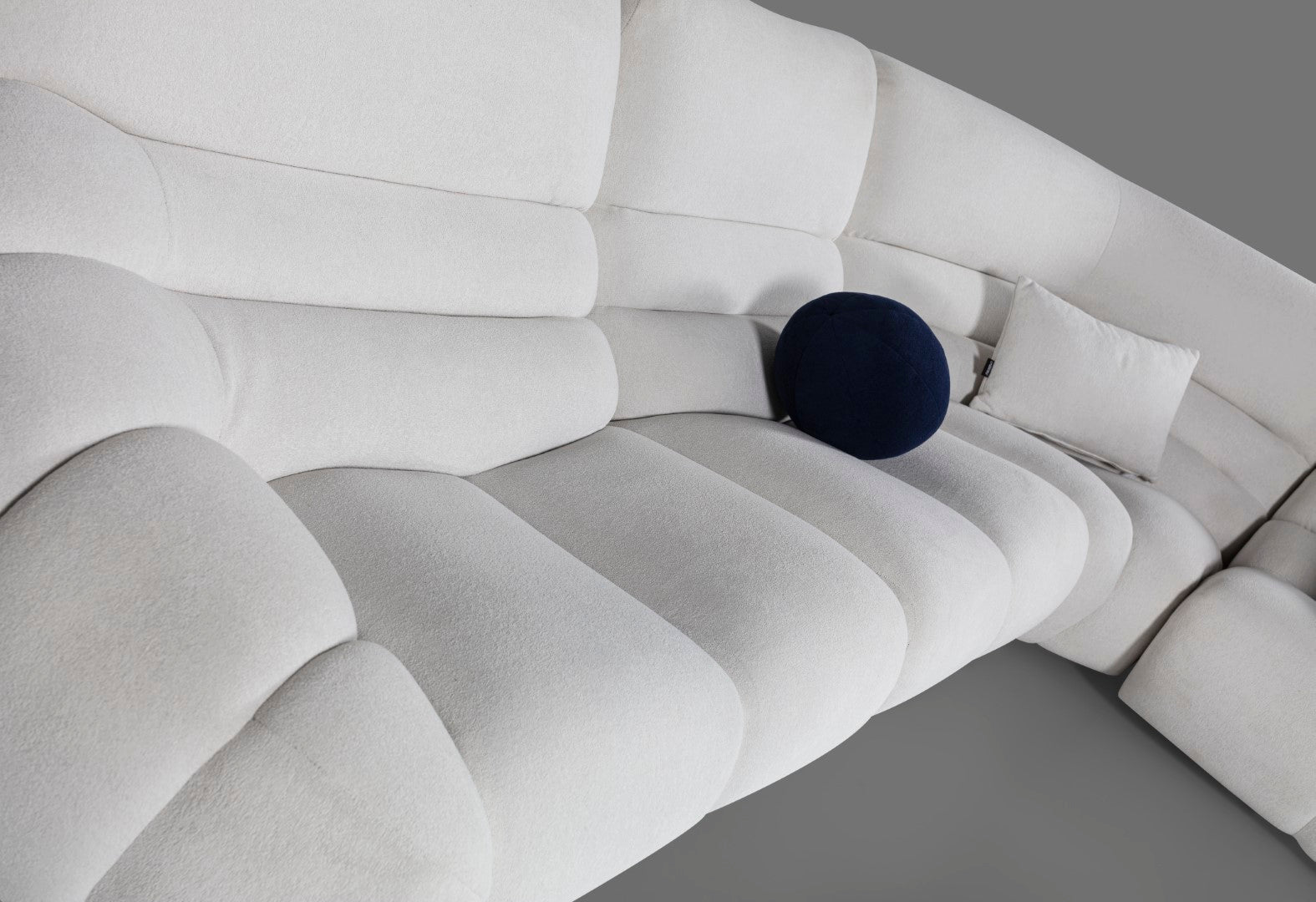 Ъглов диван «Silva» + декоративни възглавници, ширина 310см